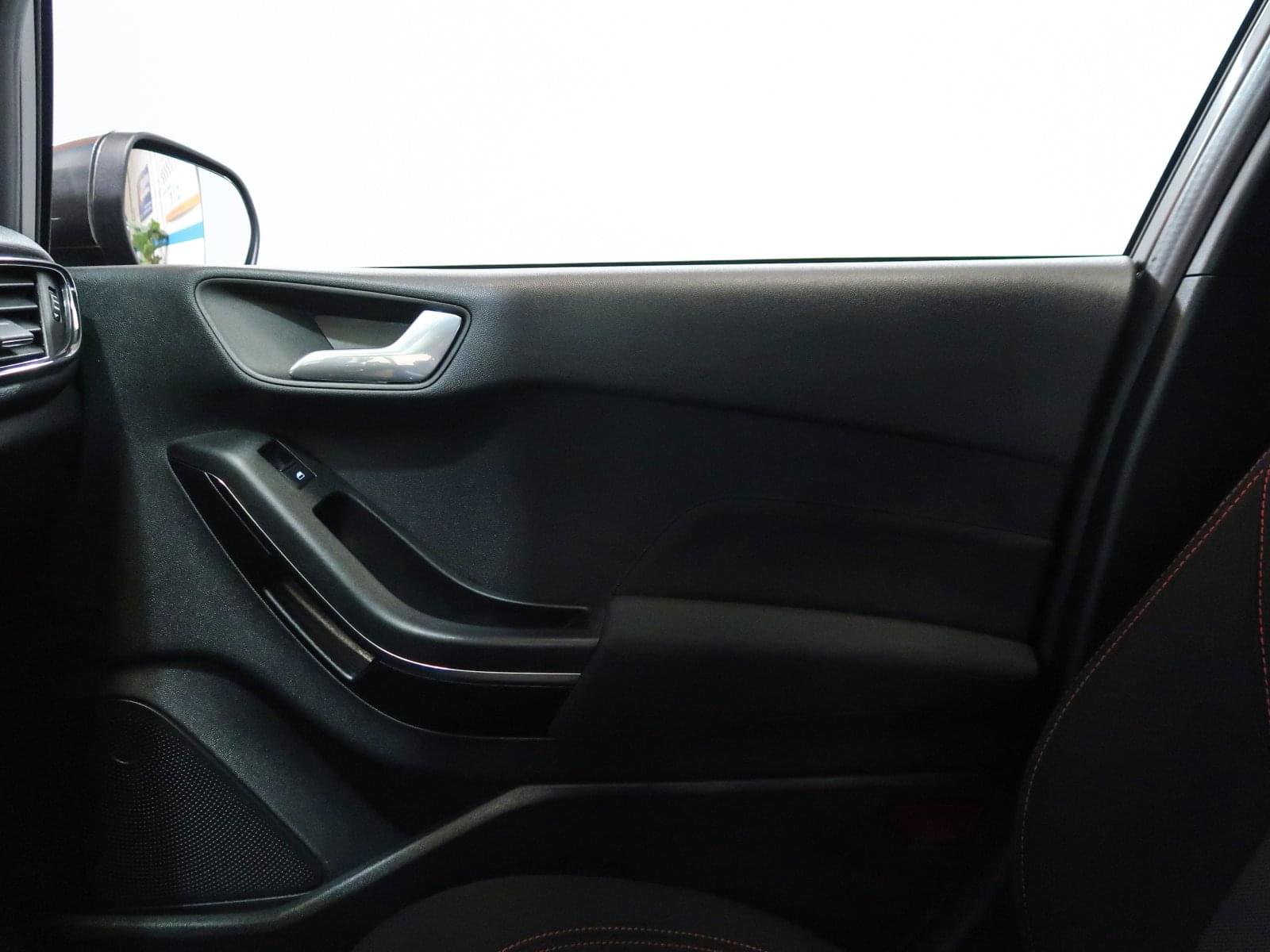 FORD FIESTA 1.0 ECOBOOST MHEV 92KW ST-LINE 32 