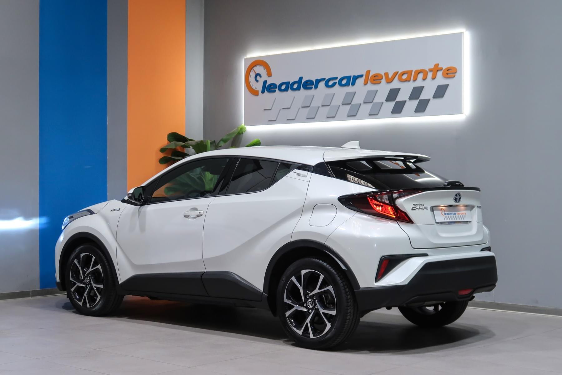 TOYOTA CHR 1.8 125H ADVANCE 122CV 9 