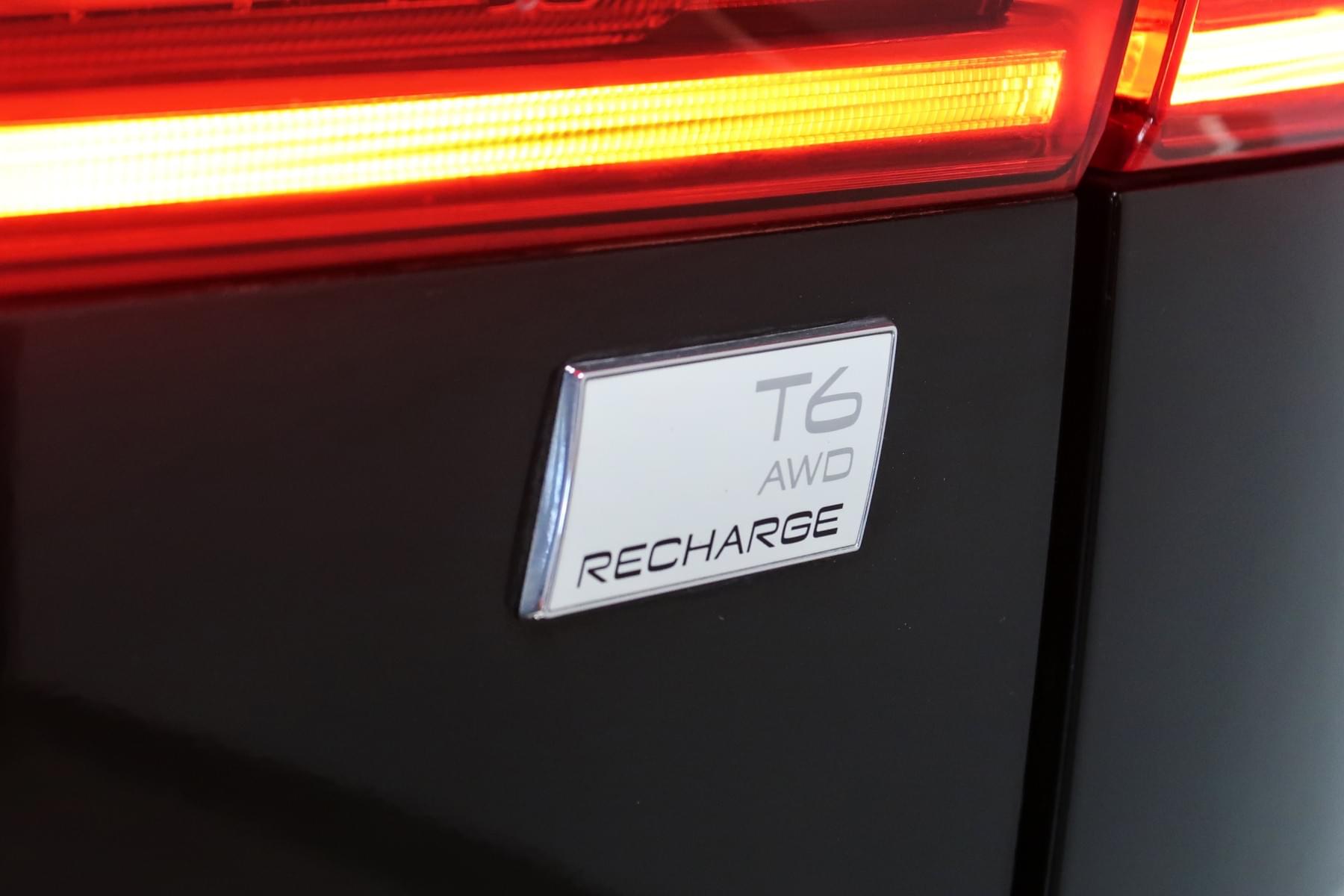 VOLVO XC60 2.0 T6 AWD RECHARGE R-DESIGN EXP AUTO 15 