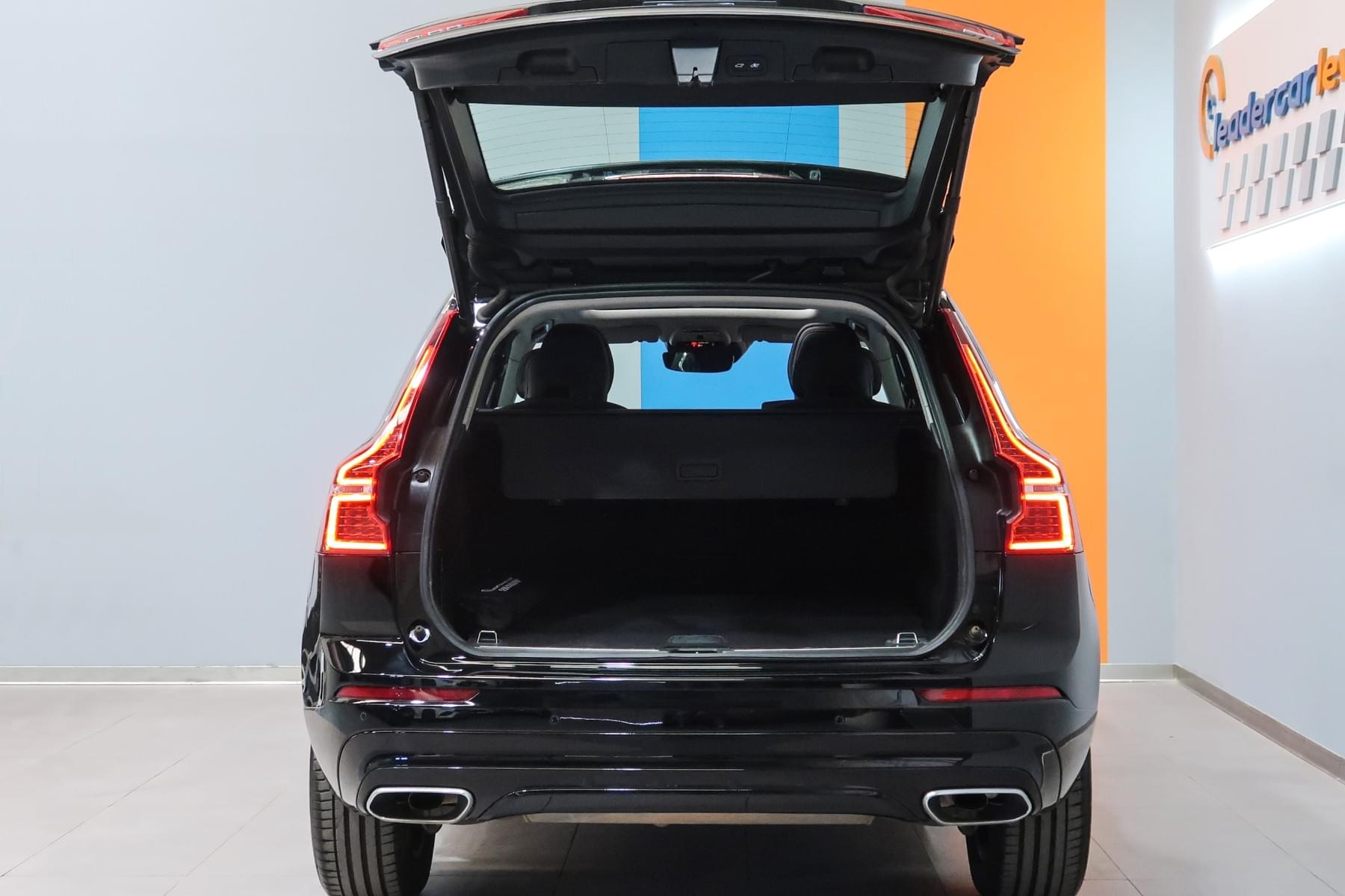 VOLVO XC60 2.0 T6 AWD RECHARGE R-DESIGN EXP AUTO 16 