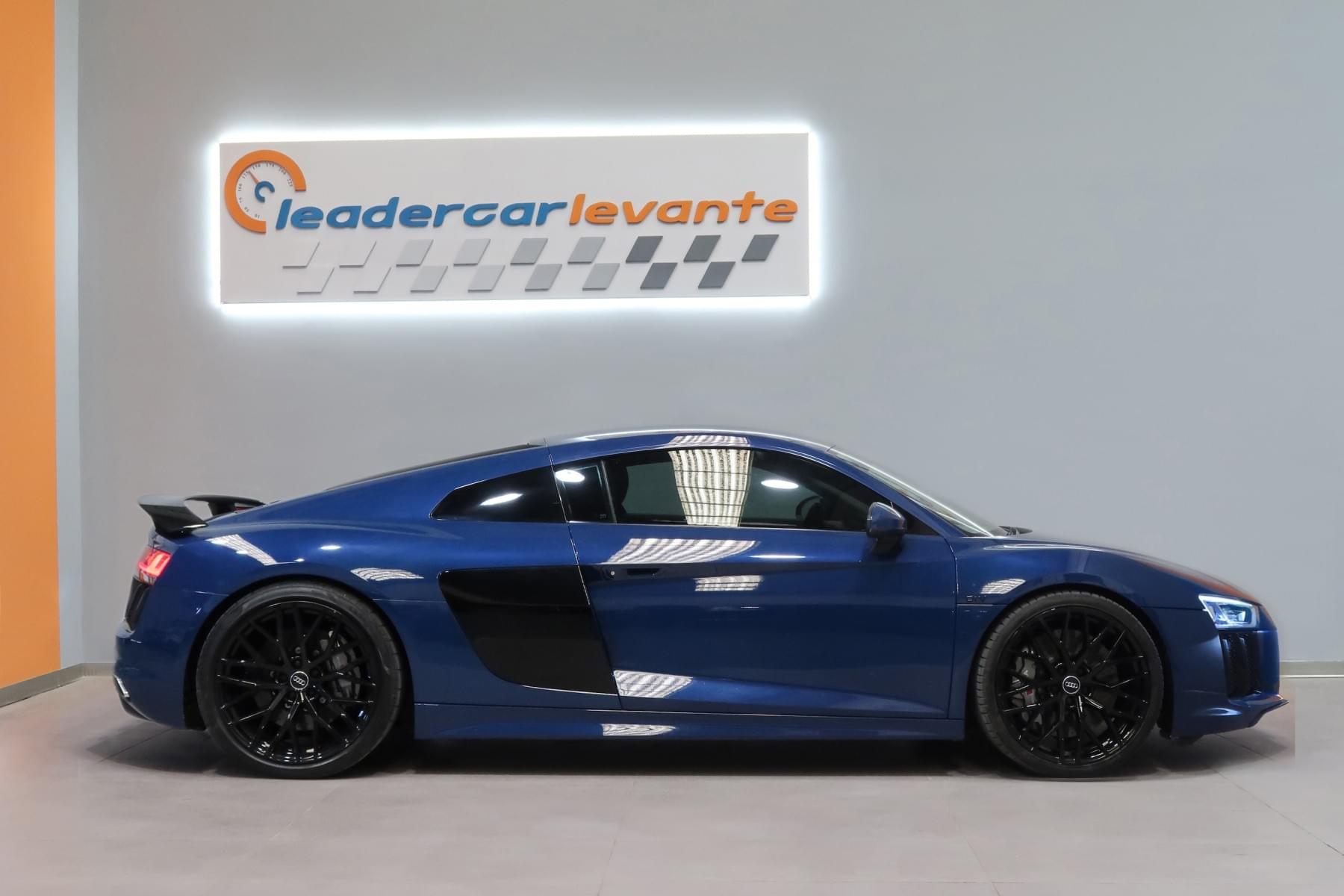 AUDI R8 5.2 V10 FSI QUATTRO STRONIC 5 