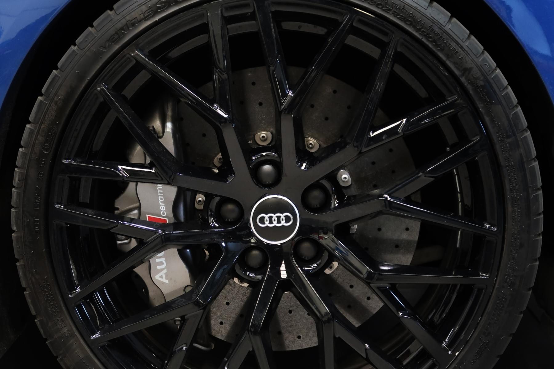AUDI R8 5.2 V10 FSI QUATTRO STRONIC 12 