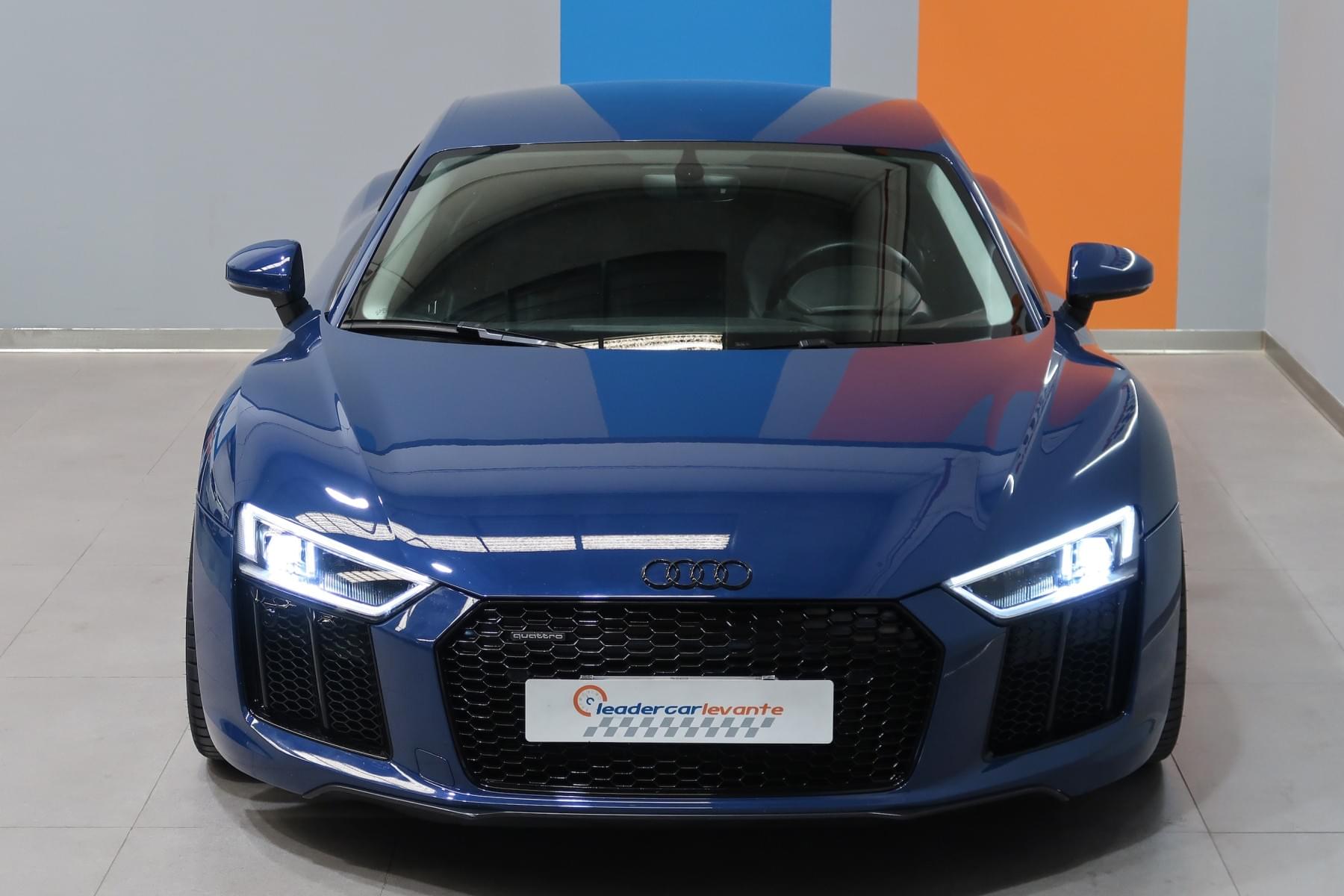 AUDI R8 5.2 V10 FSI QUATTRO STRONIC 8 