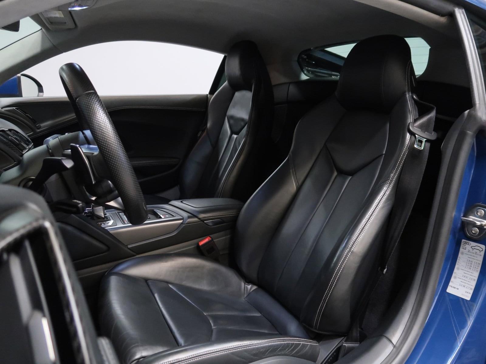 AUDI R8 5.2 V10 FSI QUATTRO STRONIC 29 