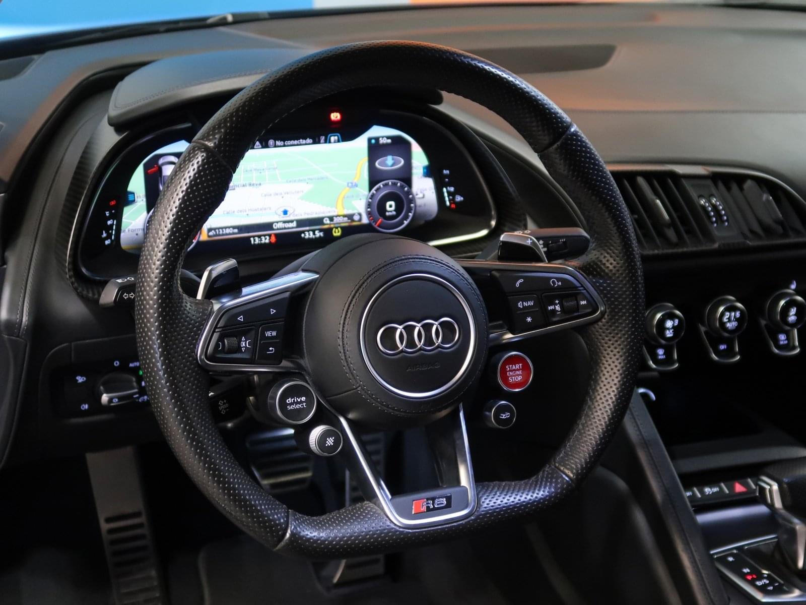 AUDI R8 5.2 V10 FSI QUATTRO STRONIC 32 