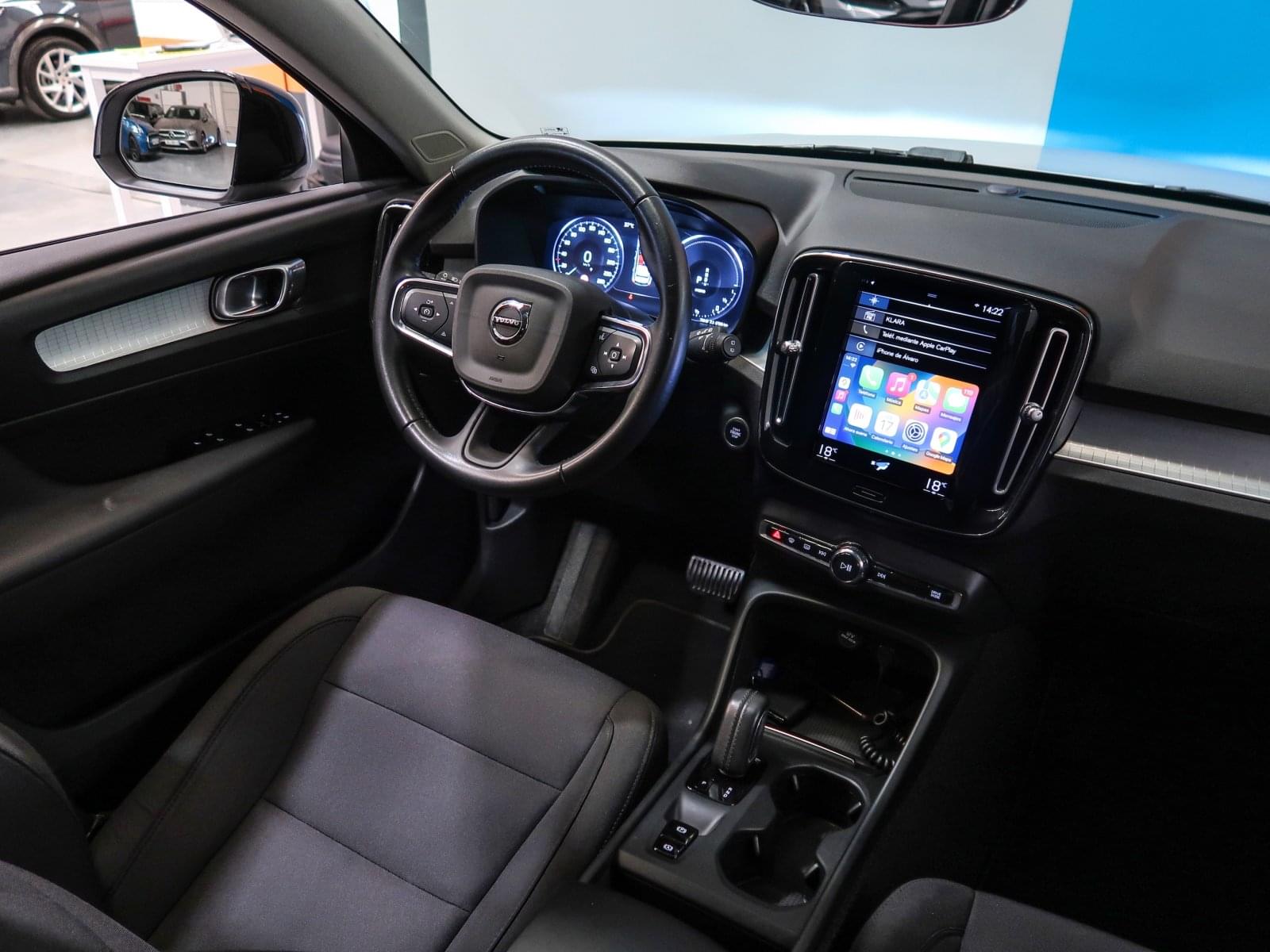 VOLVO XC40 T4 TWIN RECHARGE R DESIGN 211CV 30 