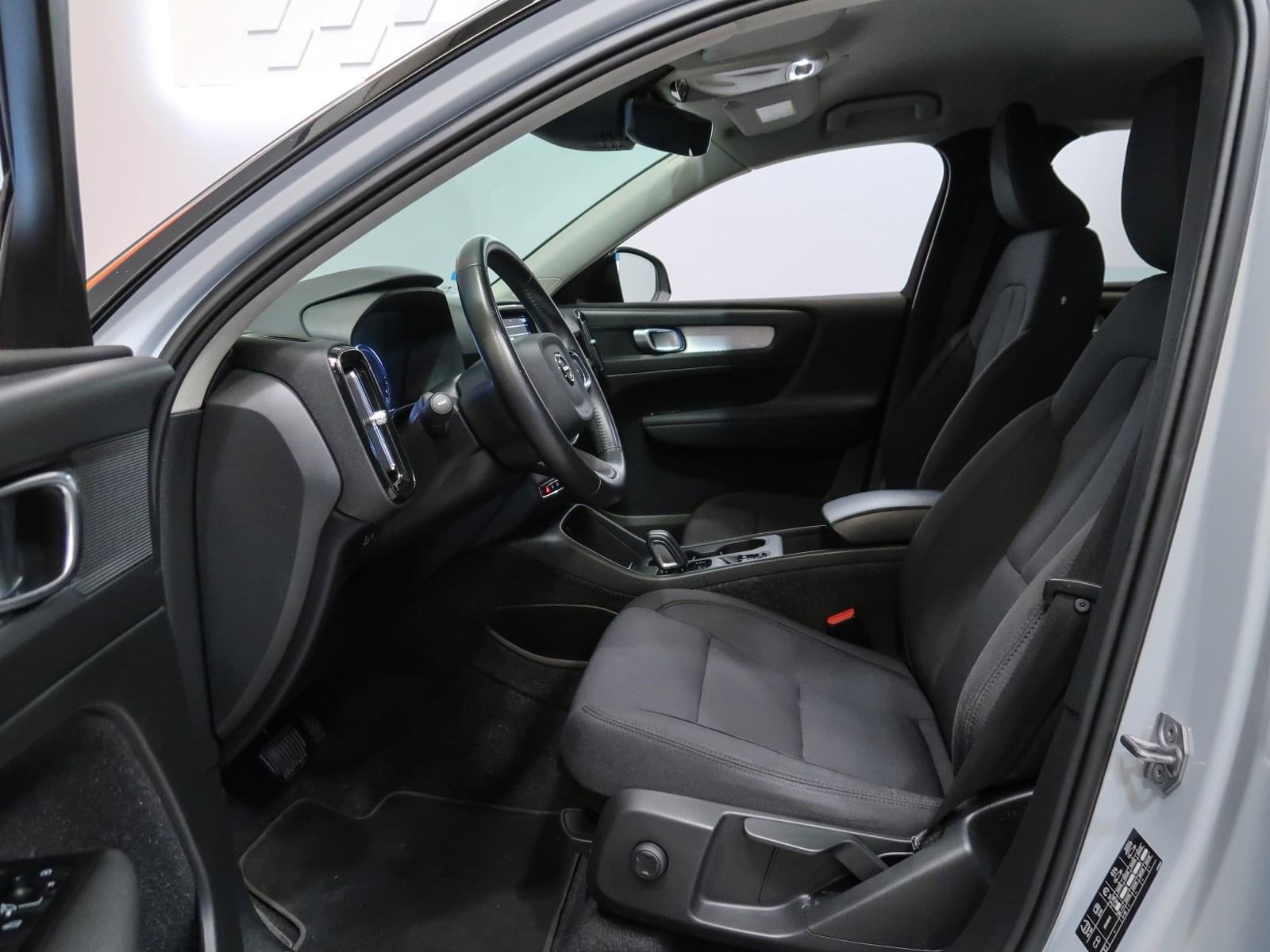 VOLVO XC40 T4 TWIN RECHARGE R DESIGN 211CV 22 