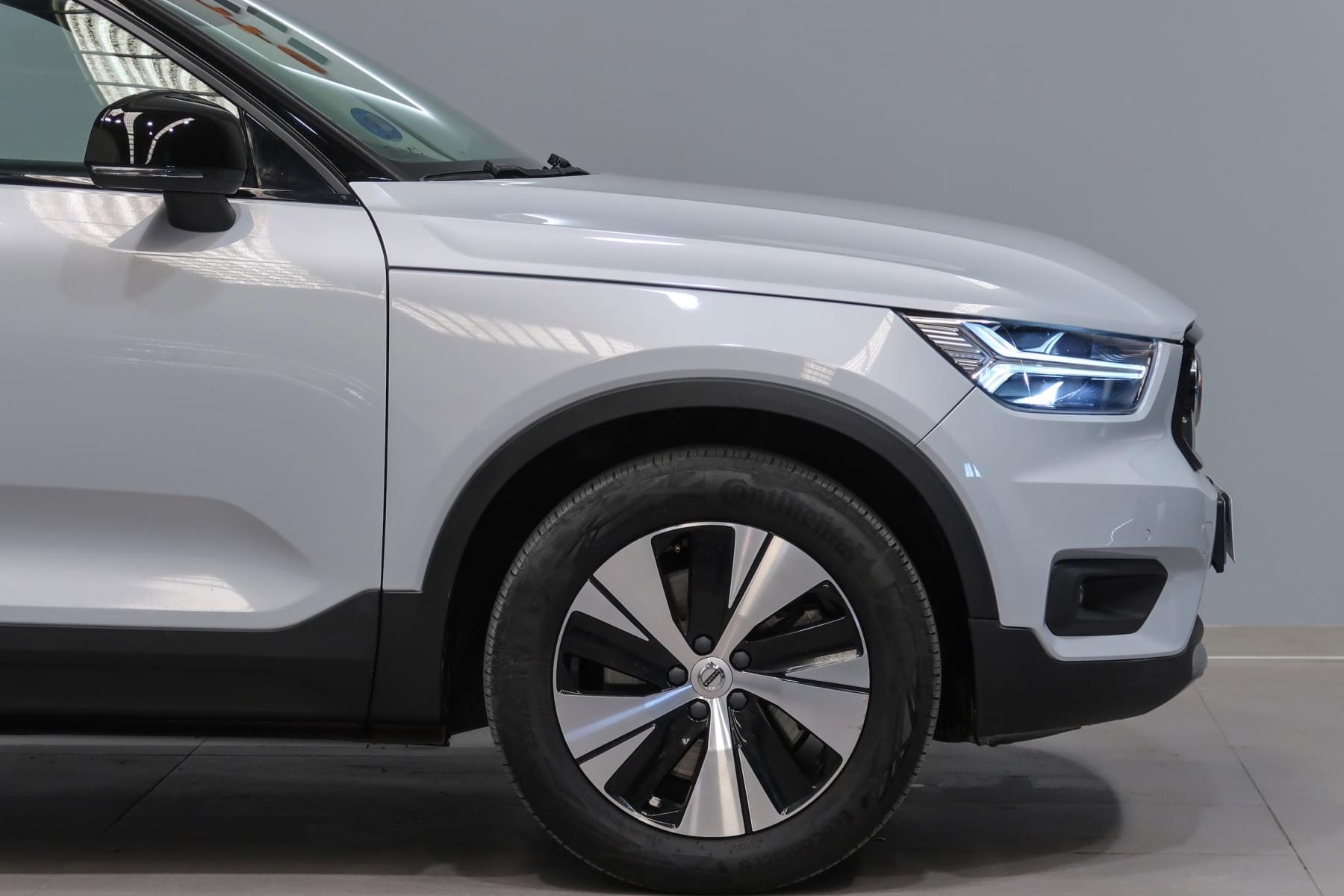 VOLVO XC40 T4 TWIN RECHARGE R DESIGN 211CV 6 