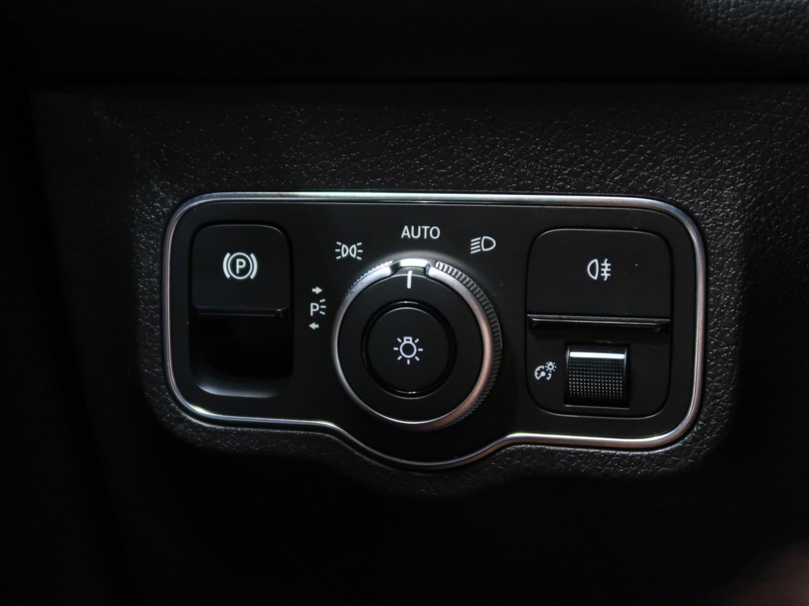 MERCEDES-BENZ GLB 200 D DCT 150CV AMG LINE 36 