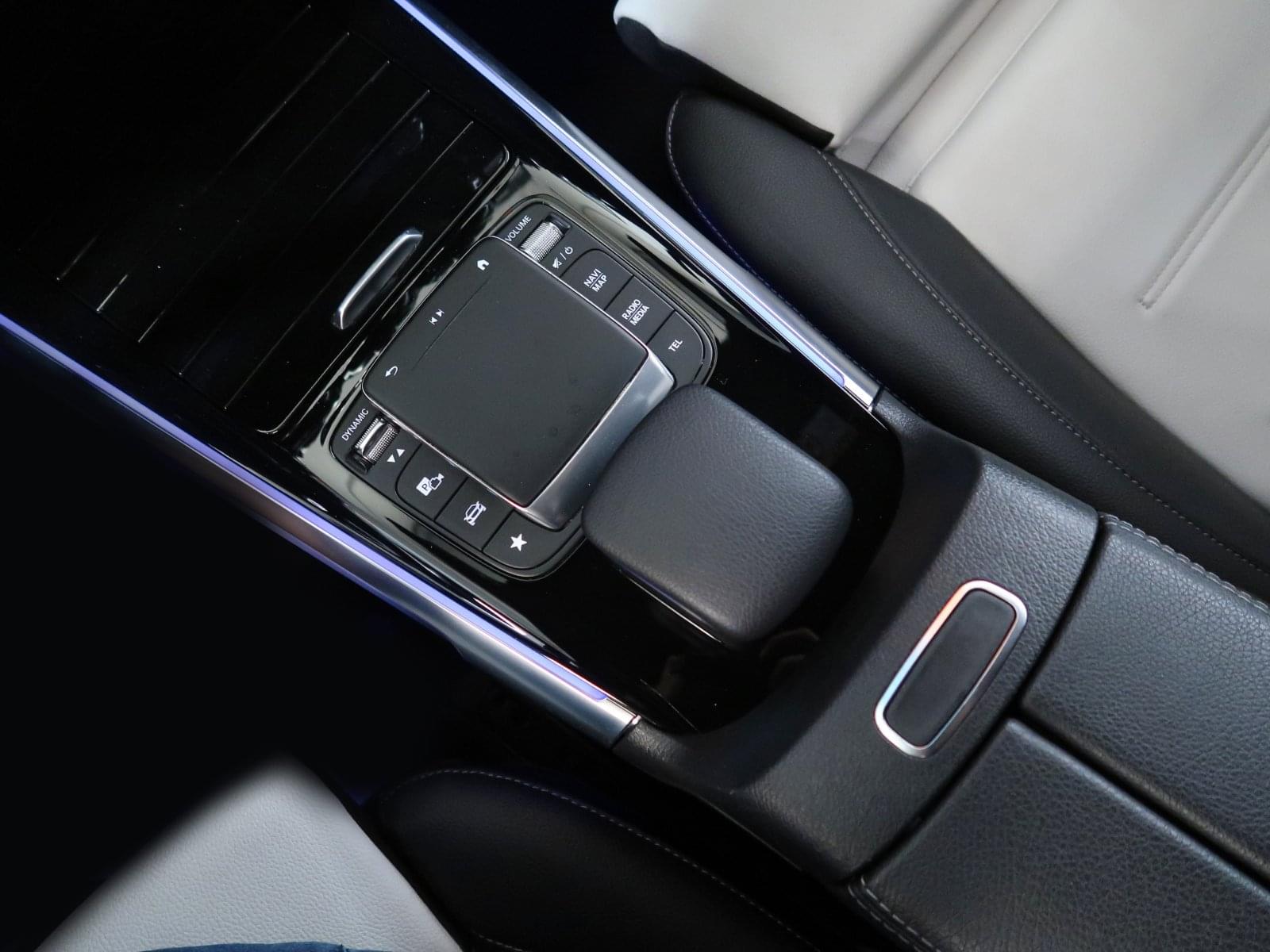 MERCEDES-BENZ GLB 200 D DCT 150CV AMG LINE 49 