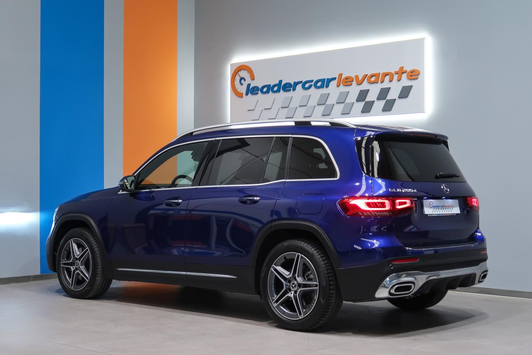 MERCEDES-BENZ GLB 200 D DCT 150CV AMG LINE 11 