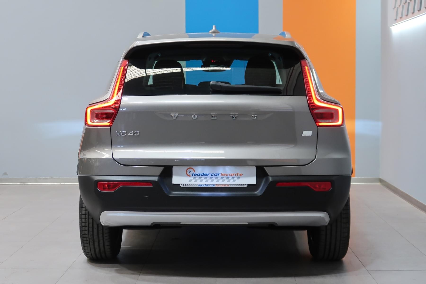 VOLVO XC40 1.5 T5 TWIN RECHARGE INSCRIPTION 262CV 11 