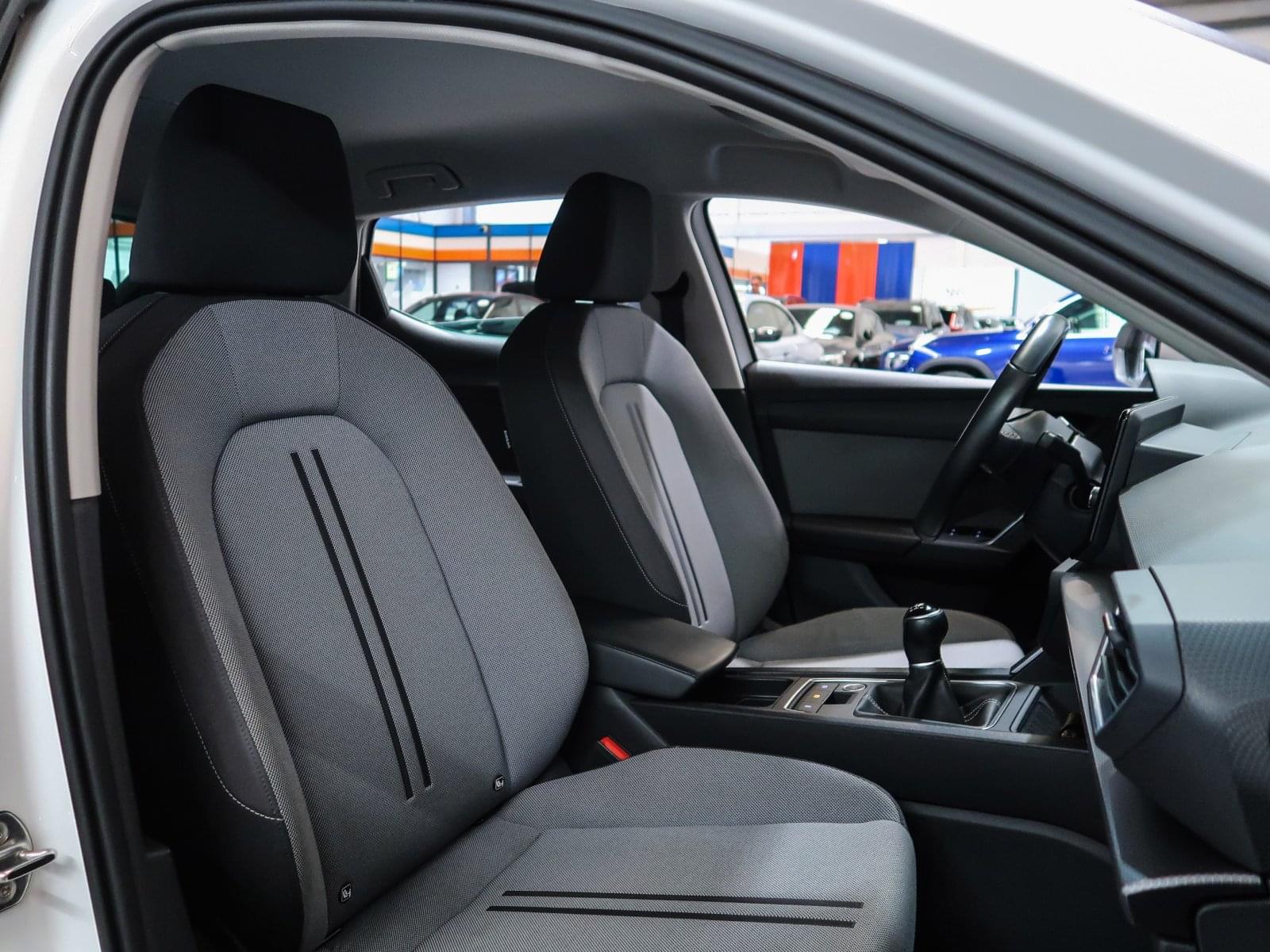 SEAT LEÓN 2.0 TDI STYLE 116CV 24 