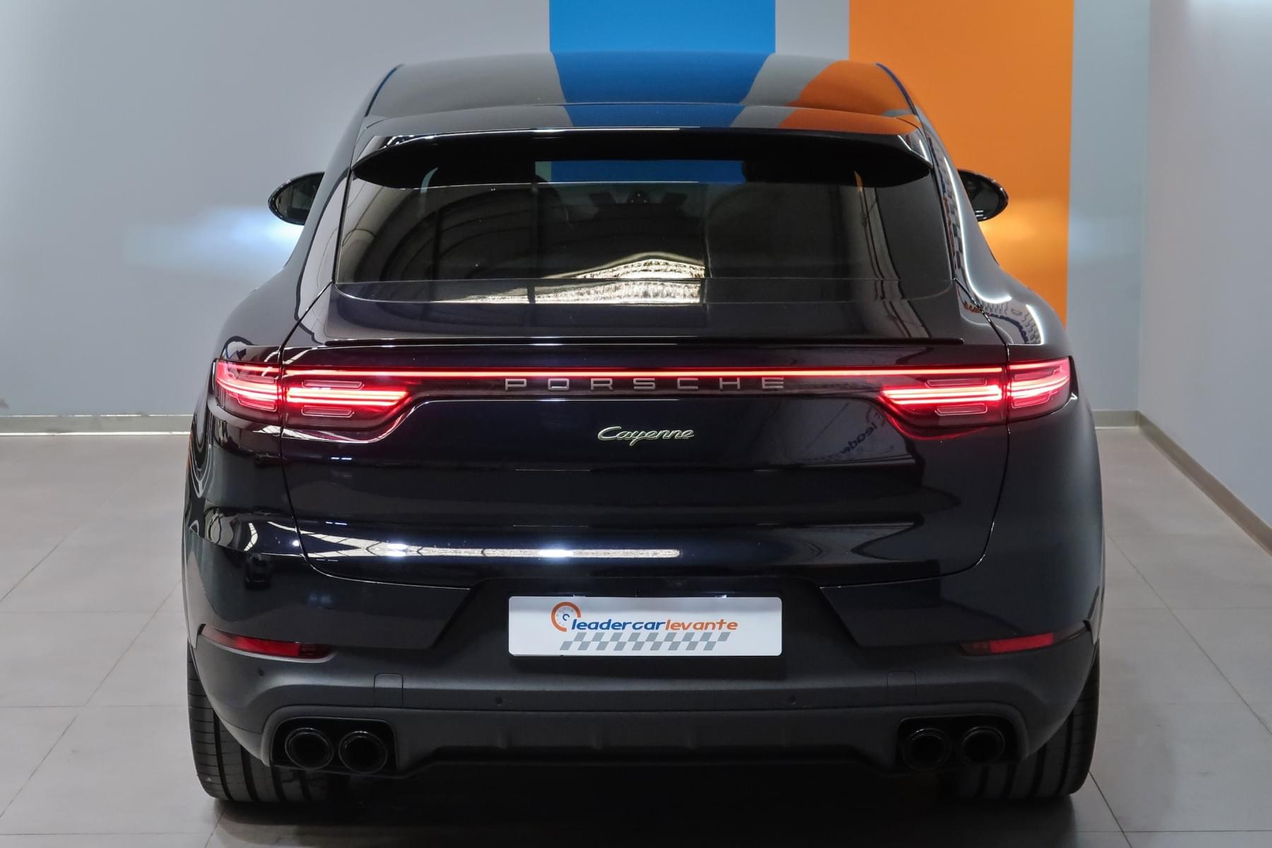 PORSCHE CAYENNE COUPE E HYBRID PLATINIUM EDITION 462CV 10 
