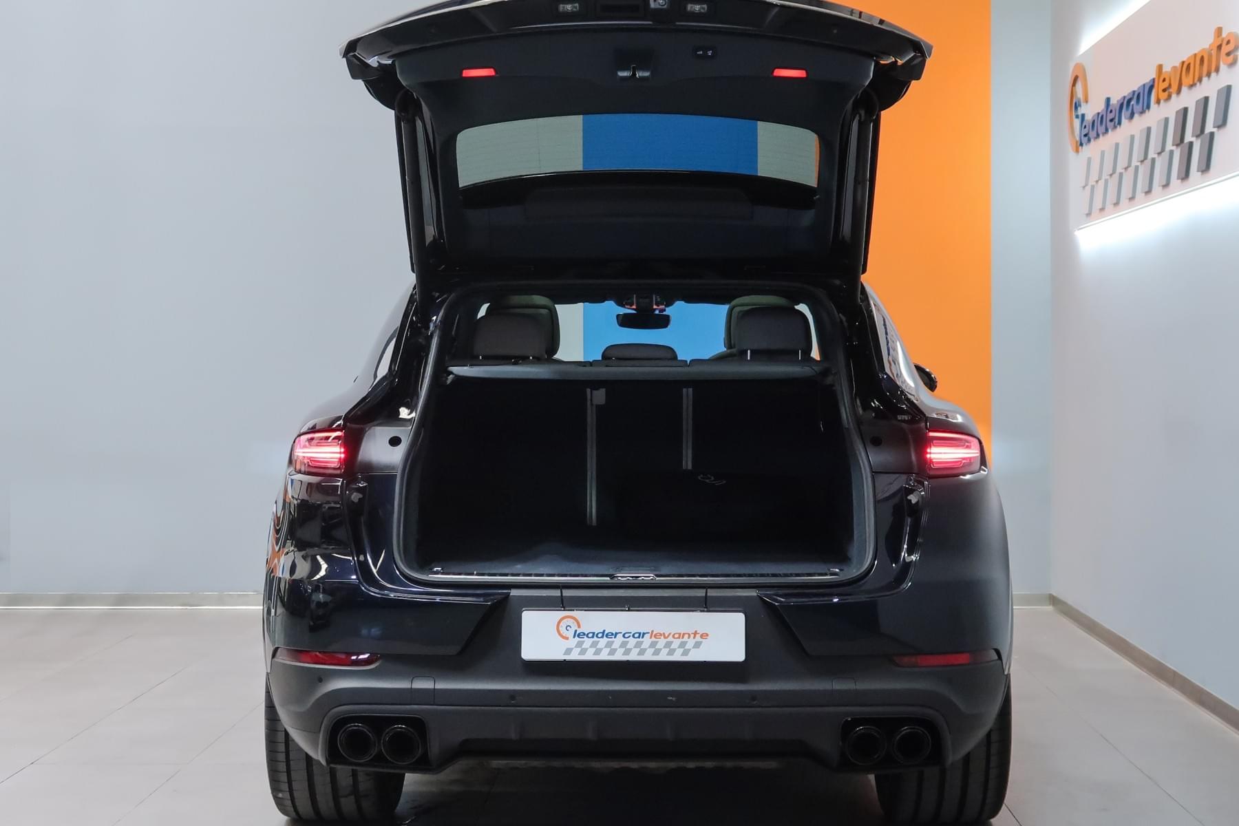 PORSCHE CAYENNE COUPE E HYBRID PLATINIUM EDITION 462CV 12 