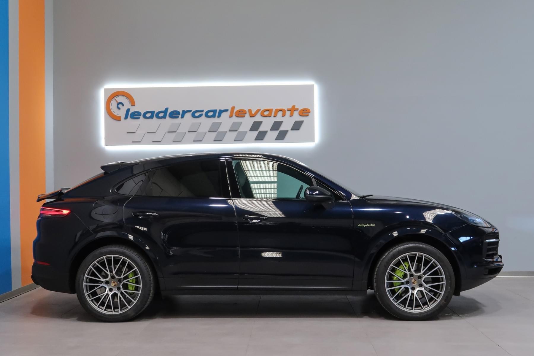 PORSCHE CAYENNE COUPE E HYBRID PLATINIUM EDITION 462CV 3 