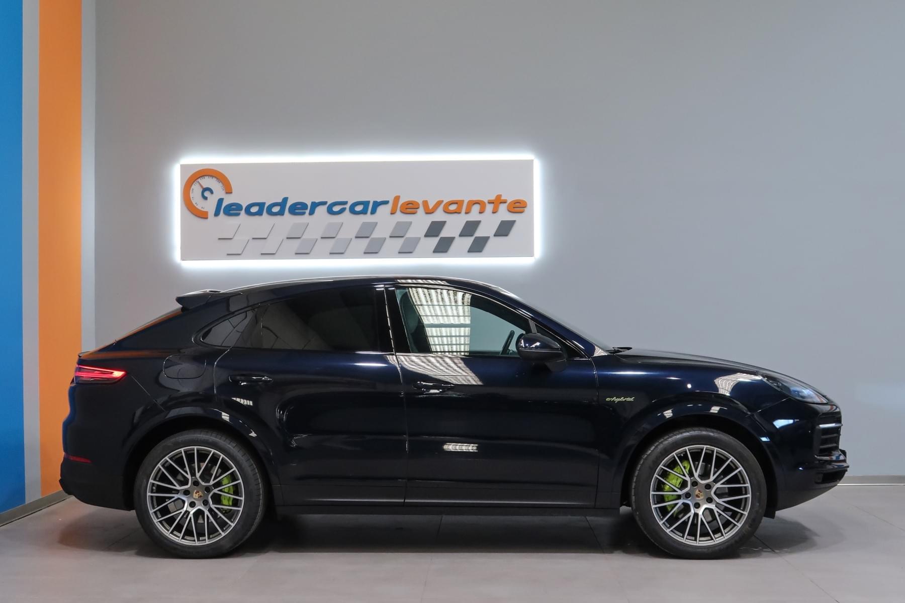PORSCHE CAYENNE COUPE E HYBRID PLATINIUM EDITION 462CV 7 