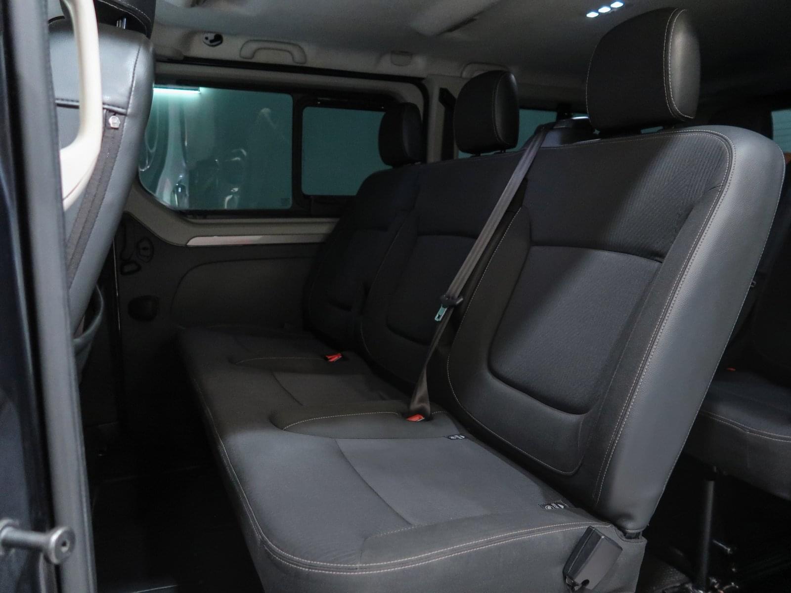 RENAULT TRAFIC COMBI 2.0 9 LARGO ENERGY BLUE 150CV 39 