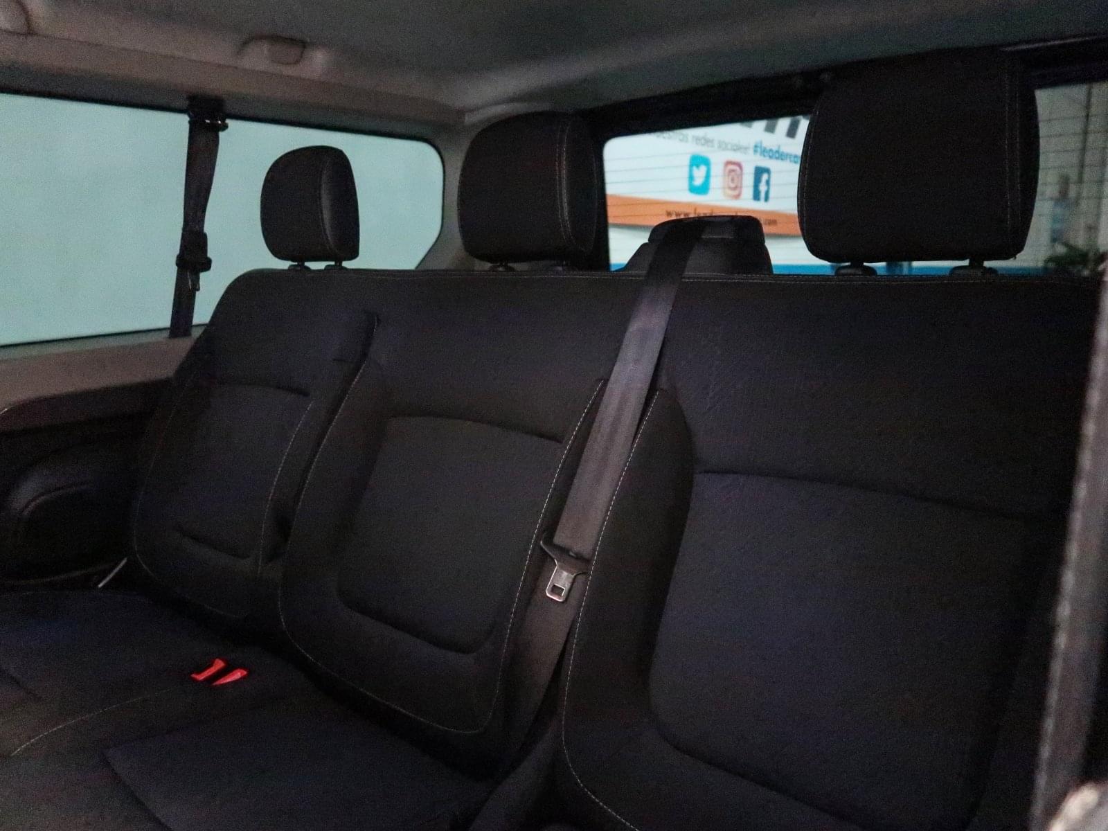 RENAULT TRAFIC COMBI 2.0 9 LARGO ENERGY BLUE 150CV 19 