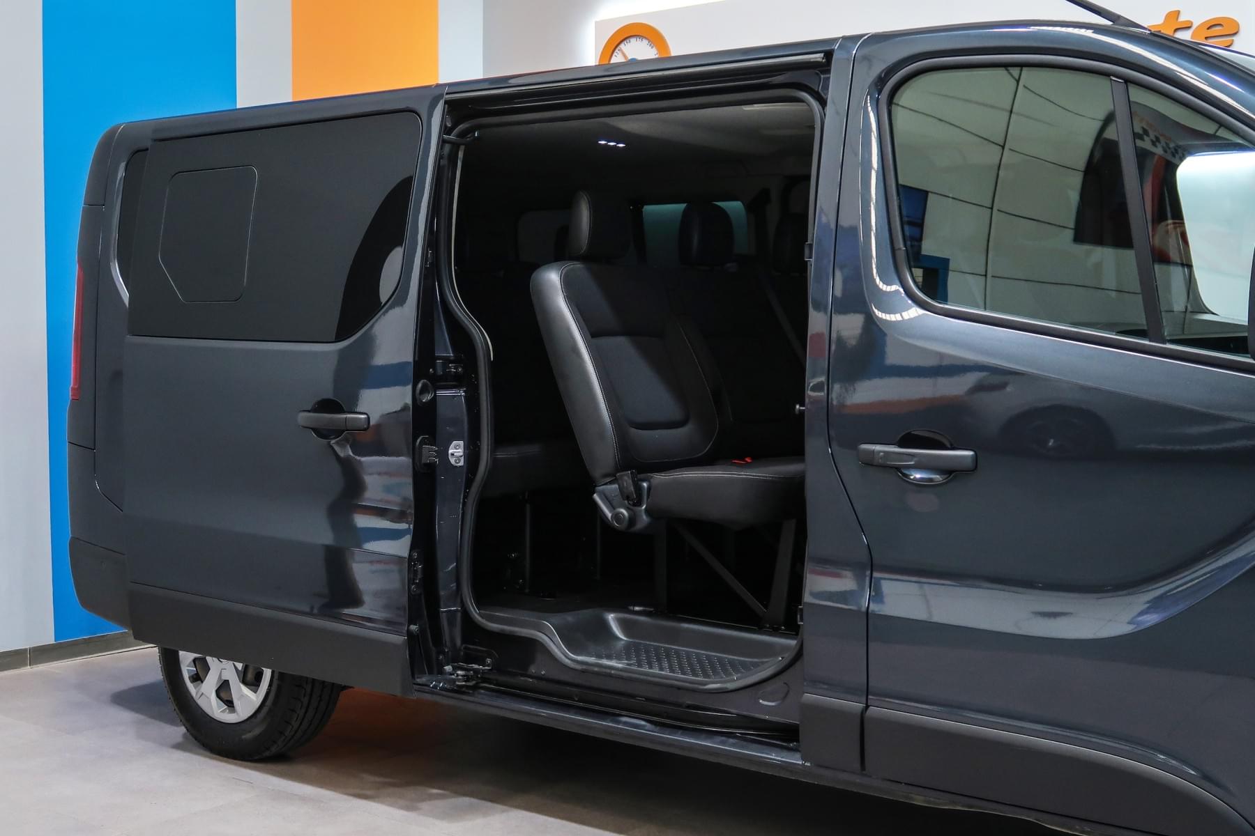 RENAULT TRAFIC COMBI 2.0 9 LARGO ENERGY BLUE 150CV 16 