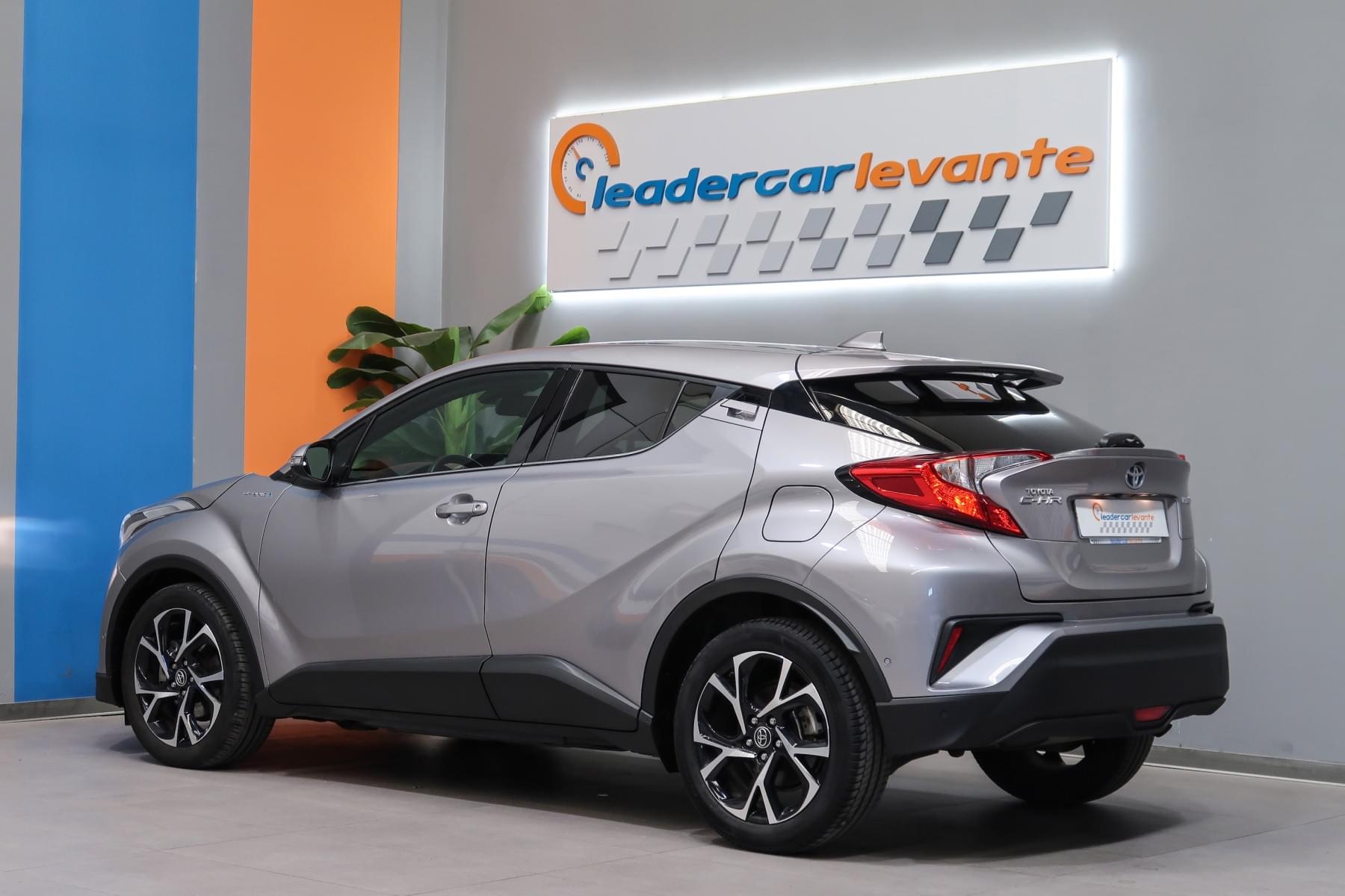 TOYOTA CHR 1.8 125H ADVANCE 10 
