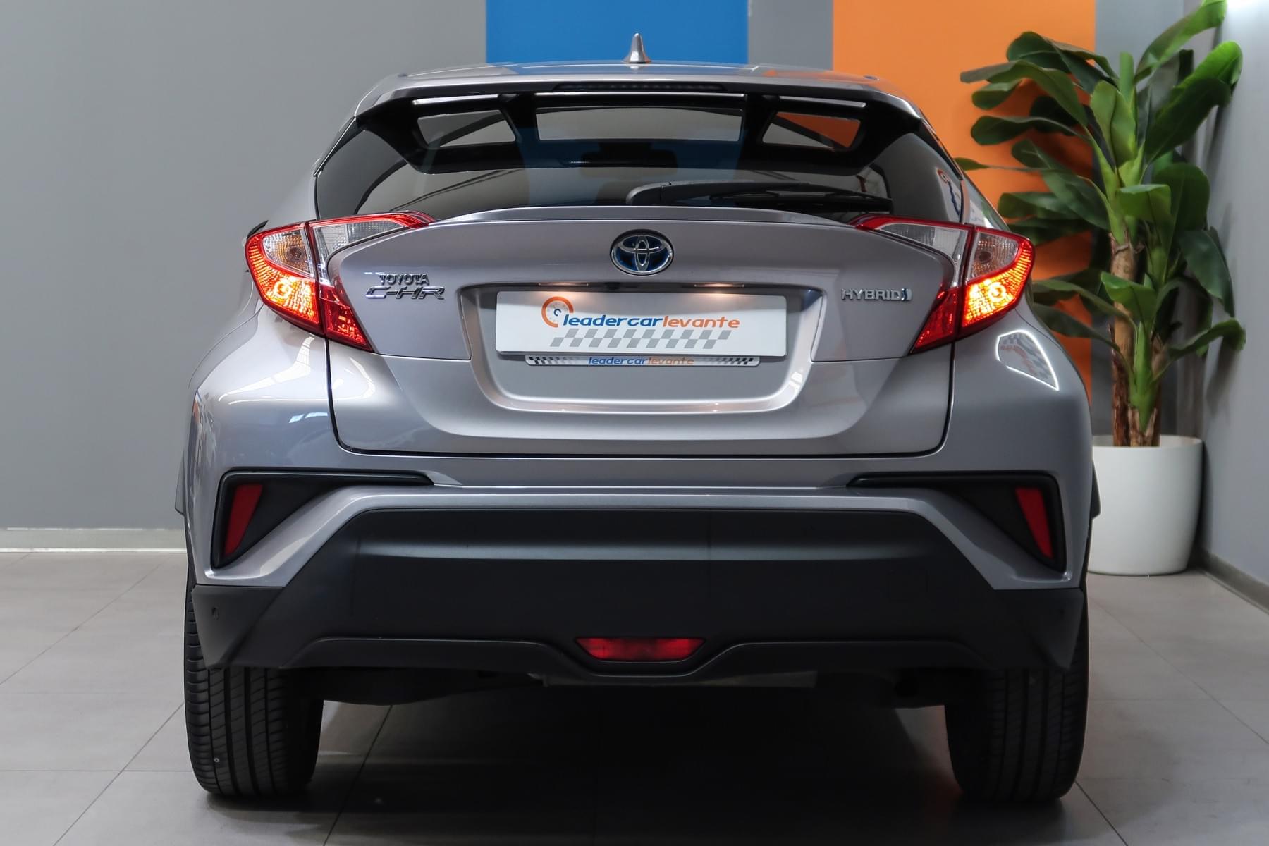 TOYOTA CHR 1.8 125H ADVANCE 11 