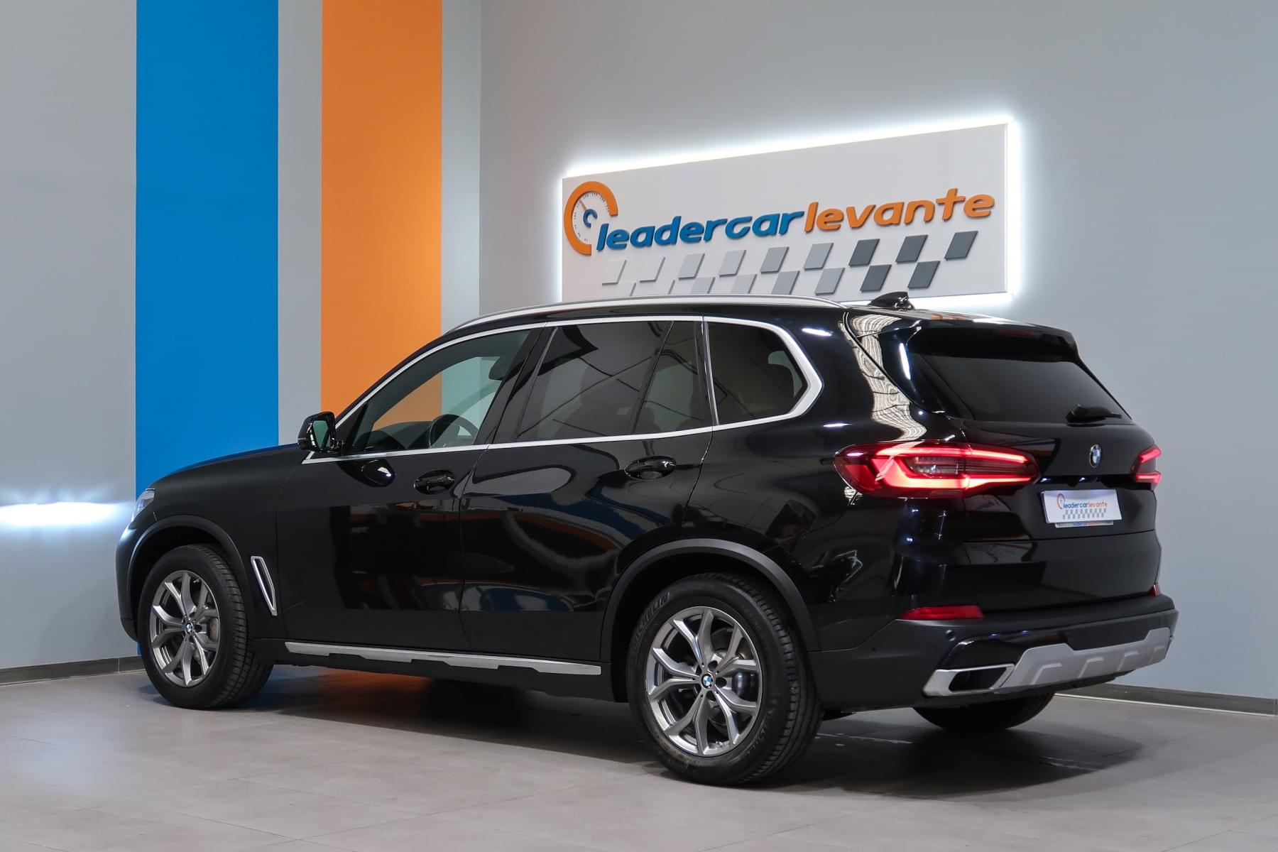 BMW X5 XDRIVE25D 231CV 11 