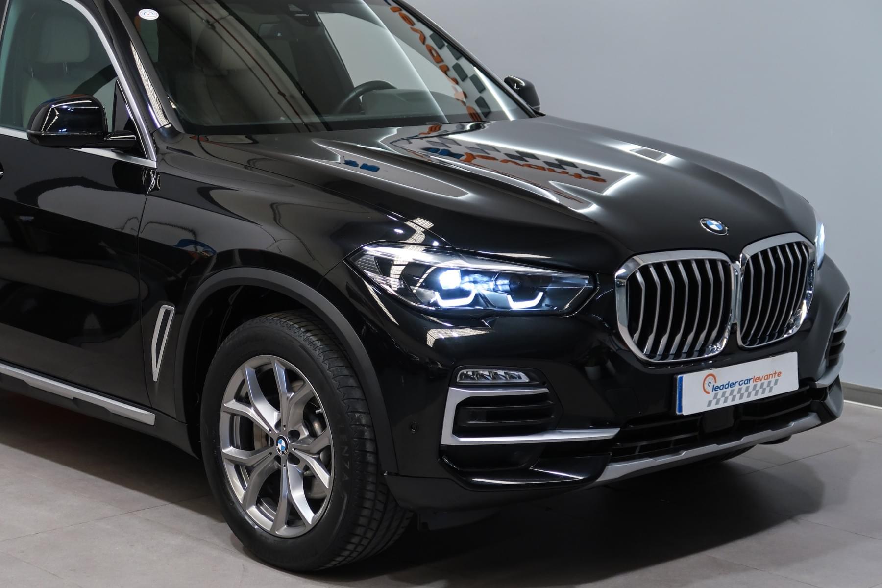 BMW X5 XDRIVE25D 231CV 7 
