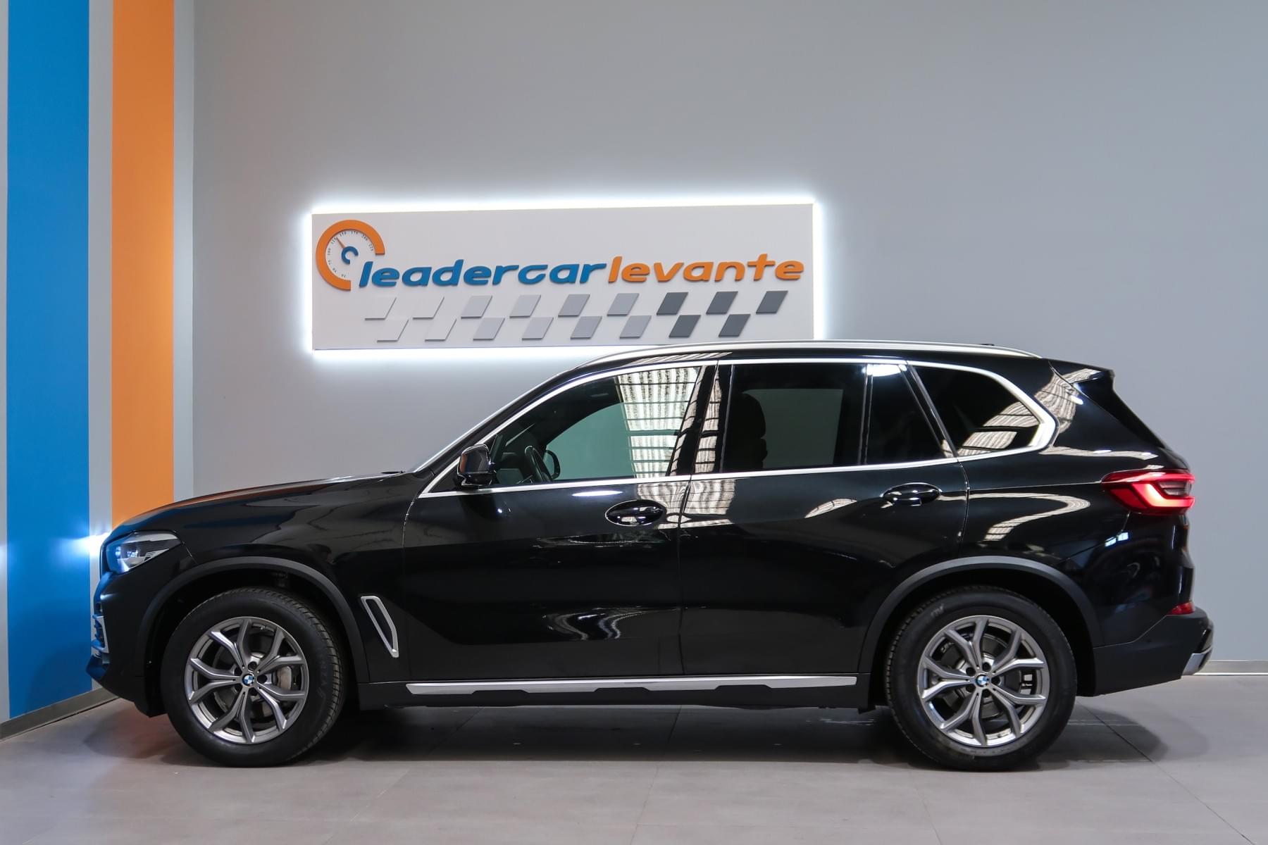 BMW X5 XDRIVE25D 231CV 9 