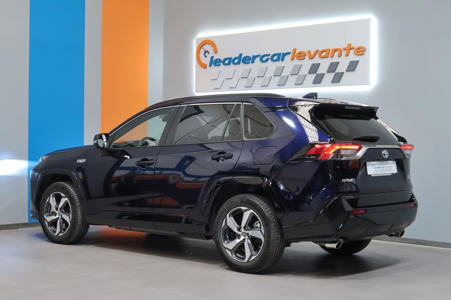TOYOTA RAV4 2.5L PLUG-IN 306CV E-CVT HYBRID ADVANCE 11 
