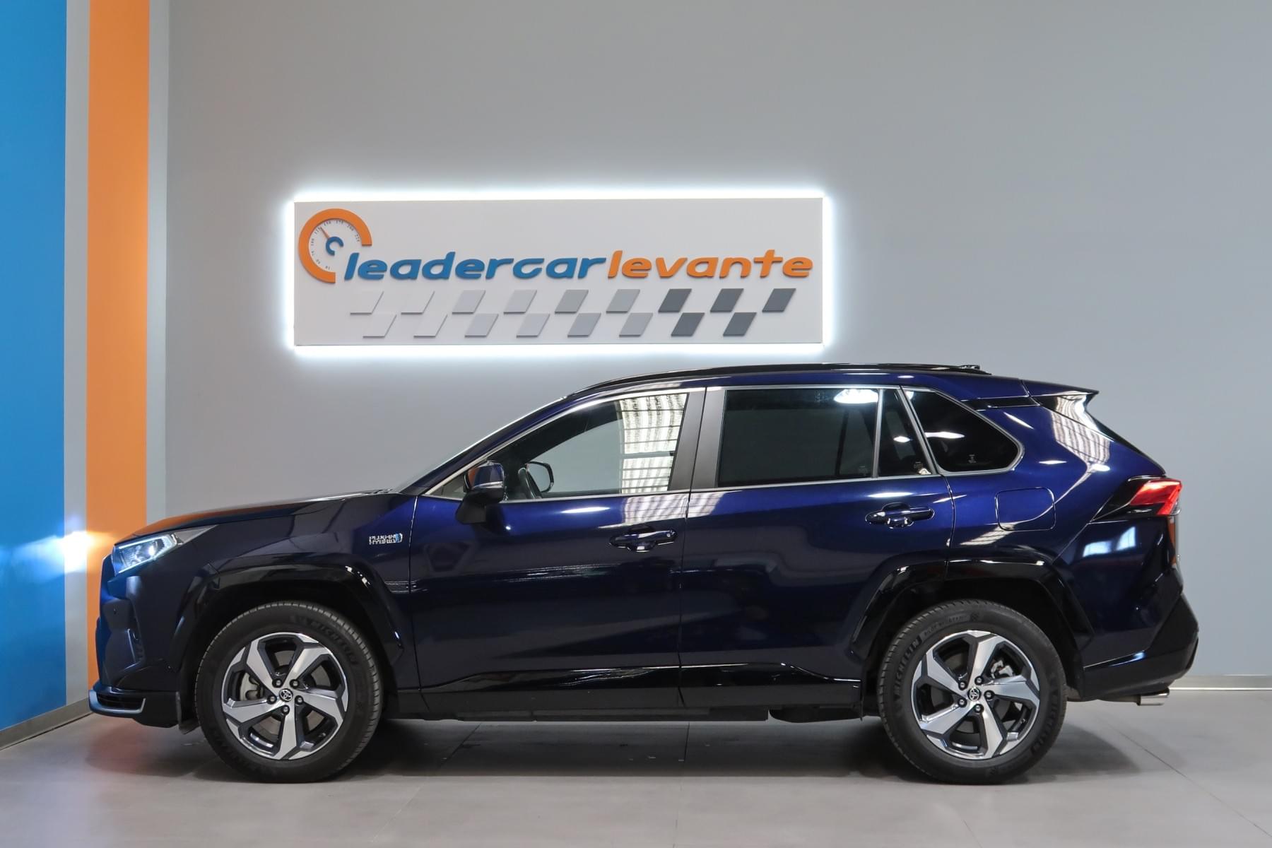 TOYOTA RAV4 2.5L PLUG-IN 306CV E-CVT HYBRID ADVANCE 10 
