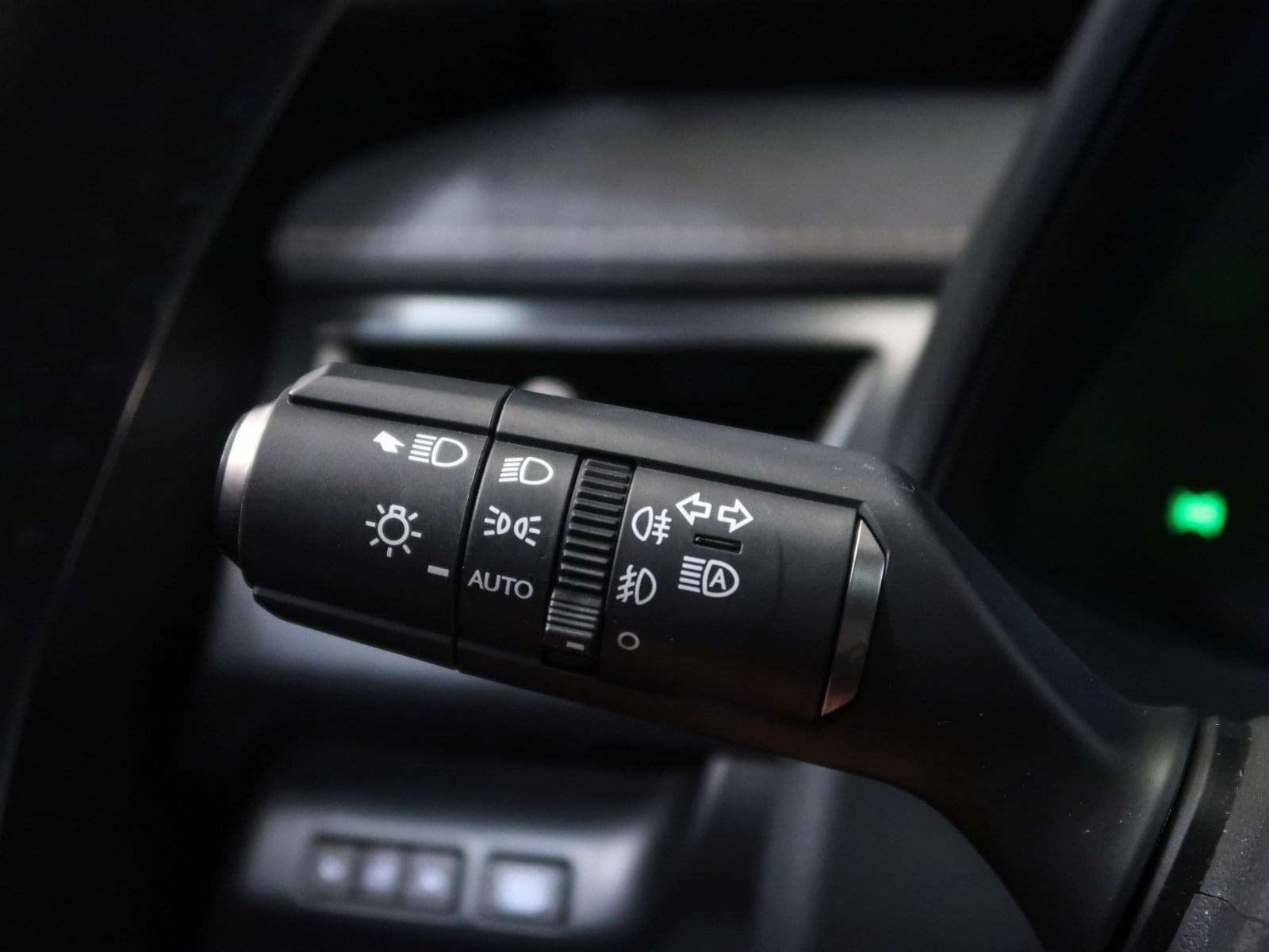 LEXUS UX 250H 28 