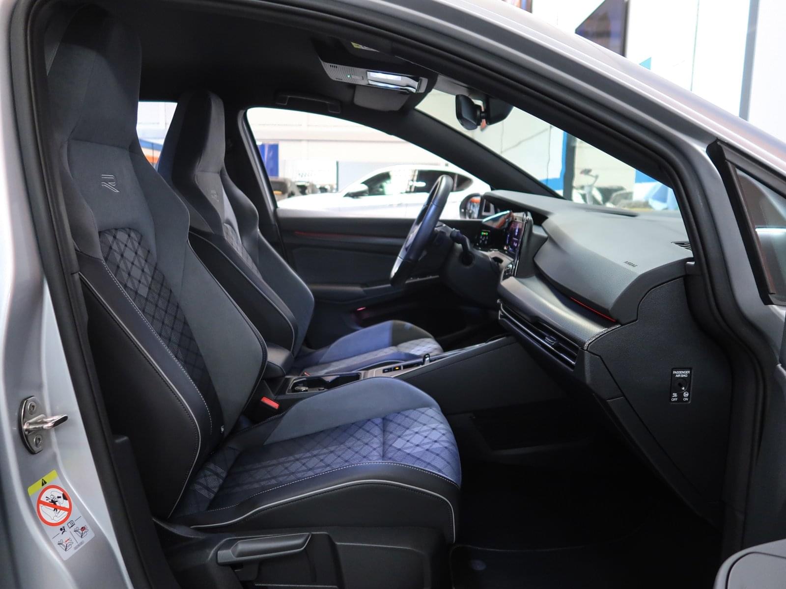 VOLKSWAGEN GOLF R-LINE 2.0 TDI 150CV DSG 24 