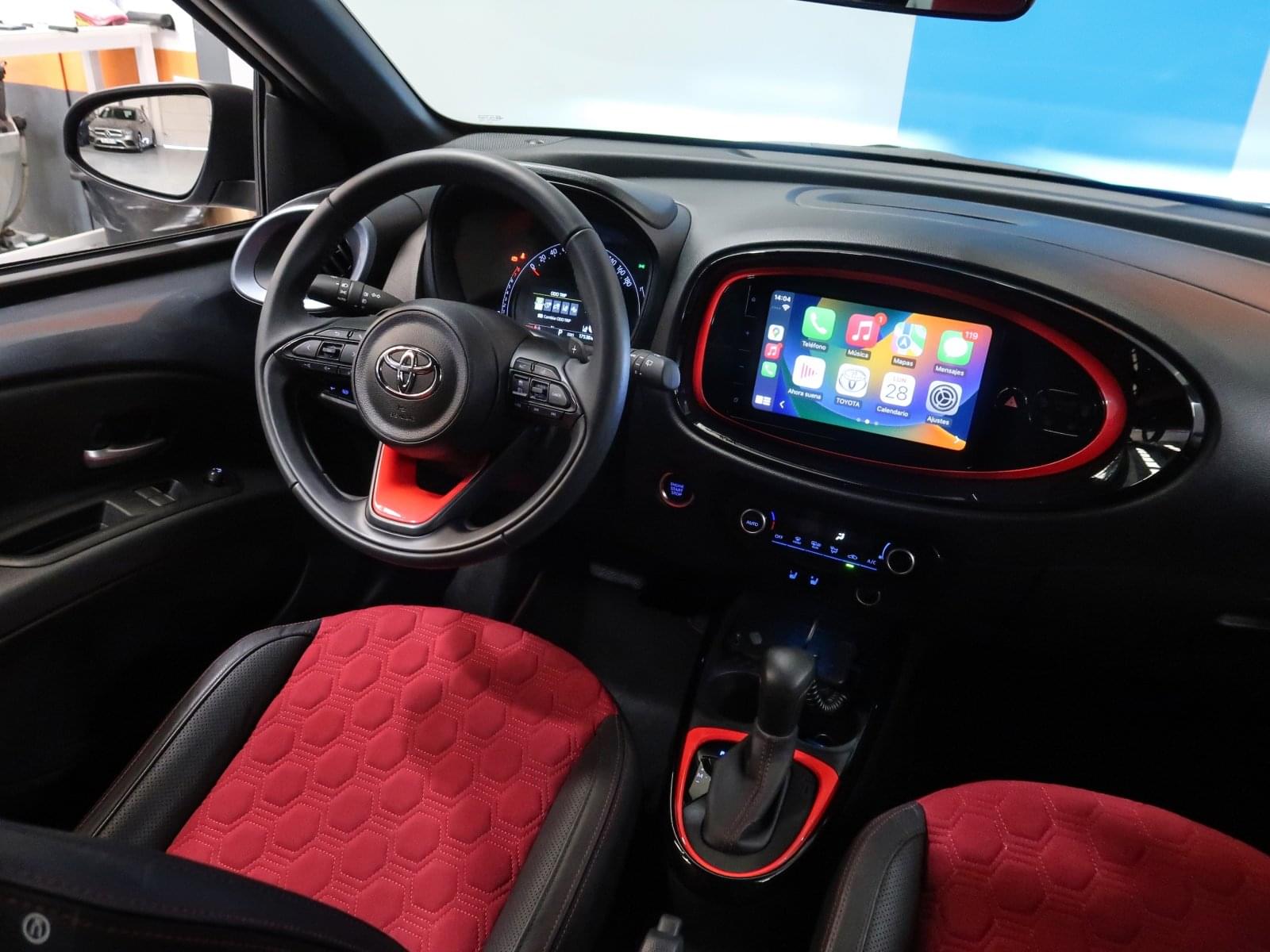 TOYOTA AYGO X CROSS 1.0 UNDERCOVER JUN TAKAHASHI VVTI 72 CV 32 