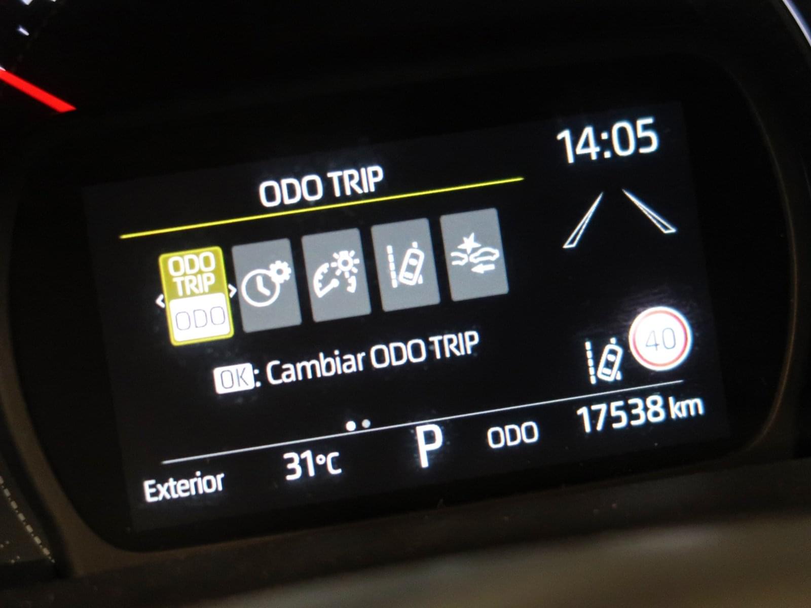 TOYOTA AYGO X CROSS 1.0 UNDERCOVER JUN TAKAHASHI VVTI 72 CV 40 