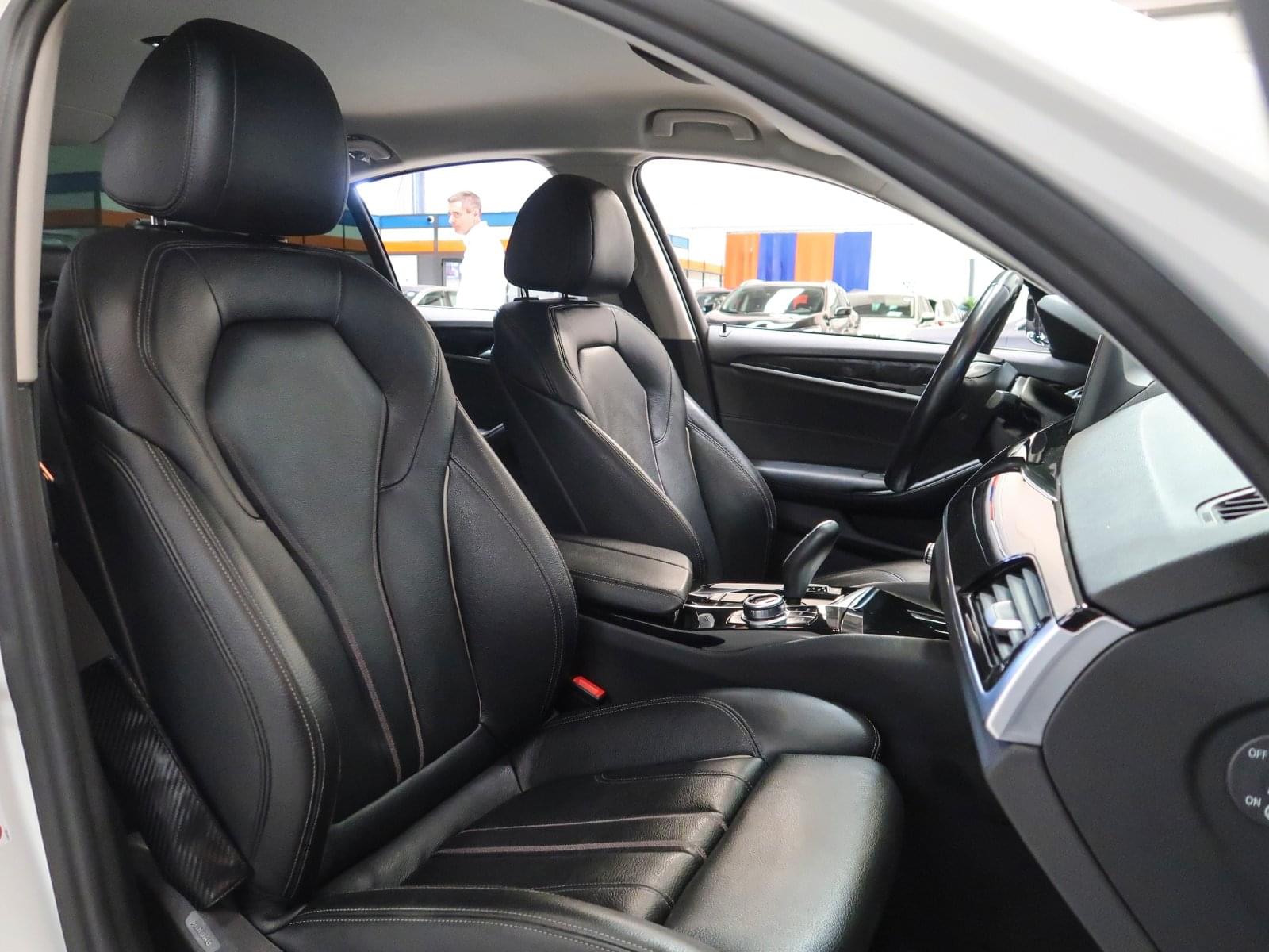 BMW SERIE 5 530 D SPORT LINE 265CV 31 