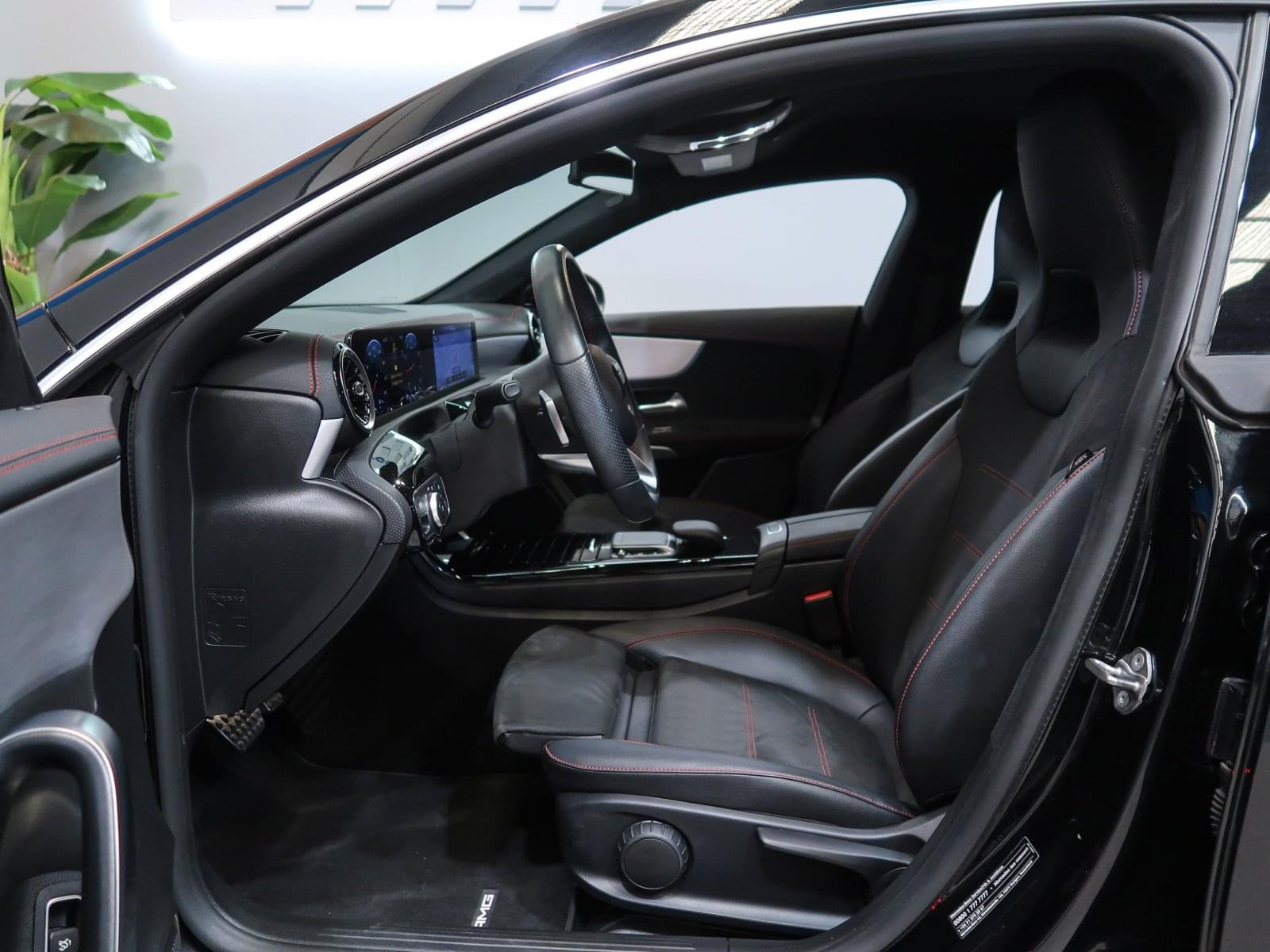 MERCEDES-BENZ CLASE CLA 200 AMG LINE 163CV 19 