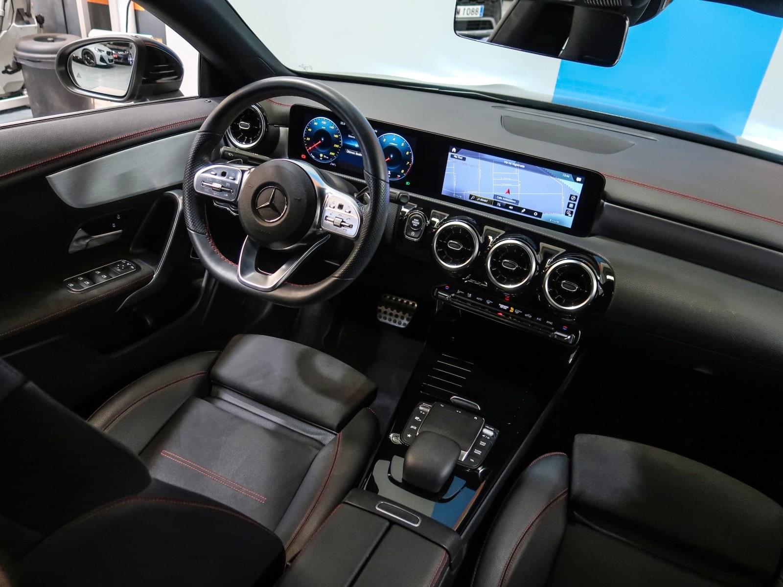 MERCEDES-BENZ CLASE CLA 200 AMG LINE 163CV 26 