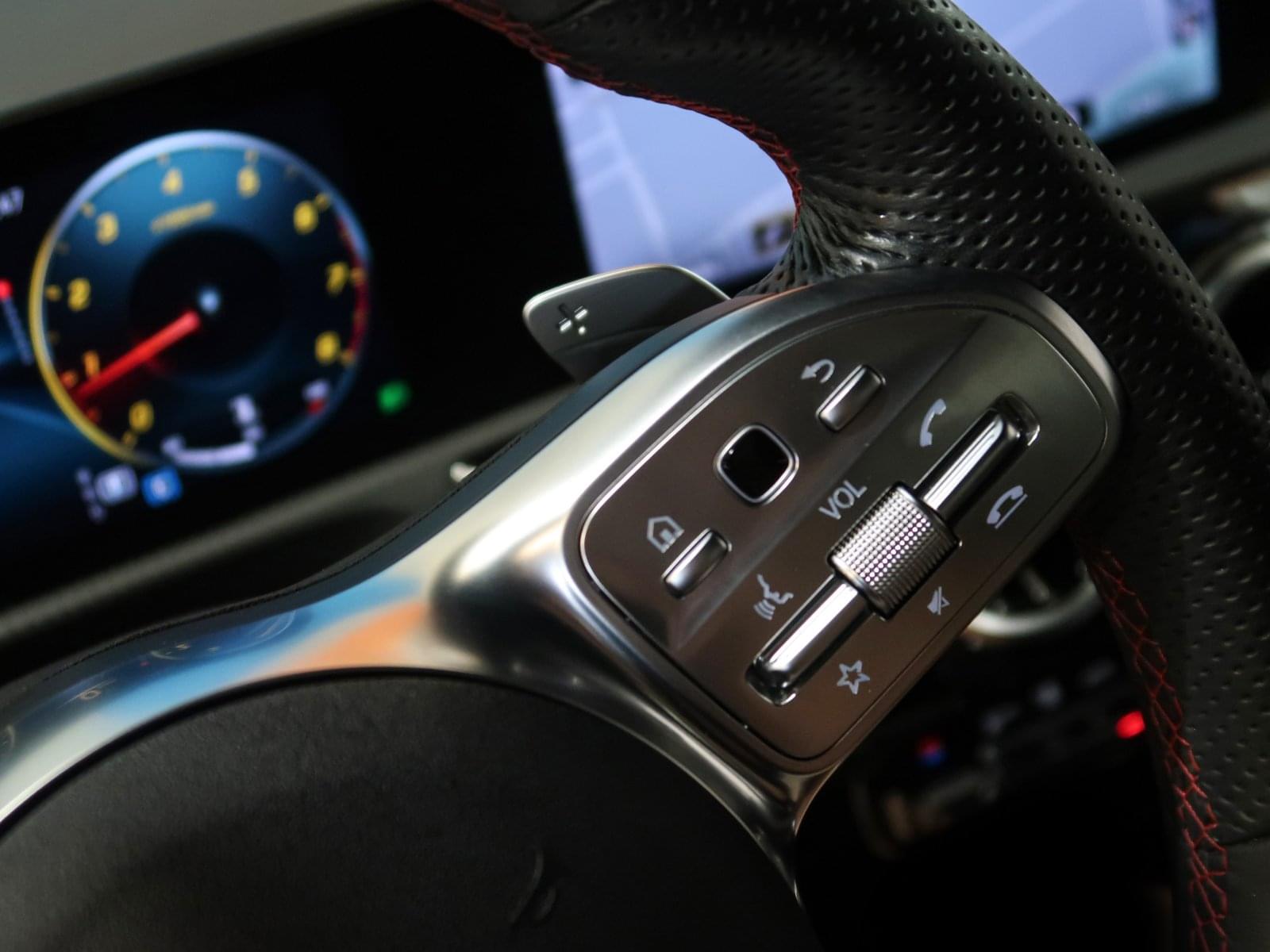 MERCEDES-BENZ CLASE CLA 200 AMG LINE 163CV 33 