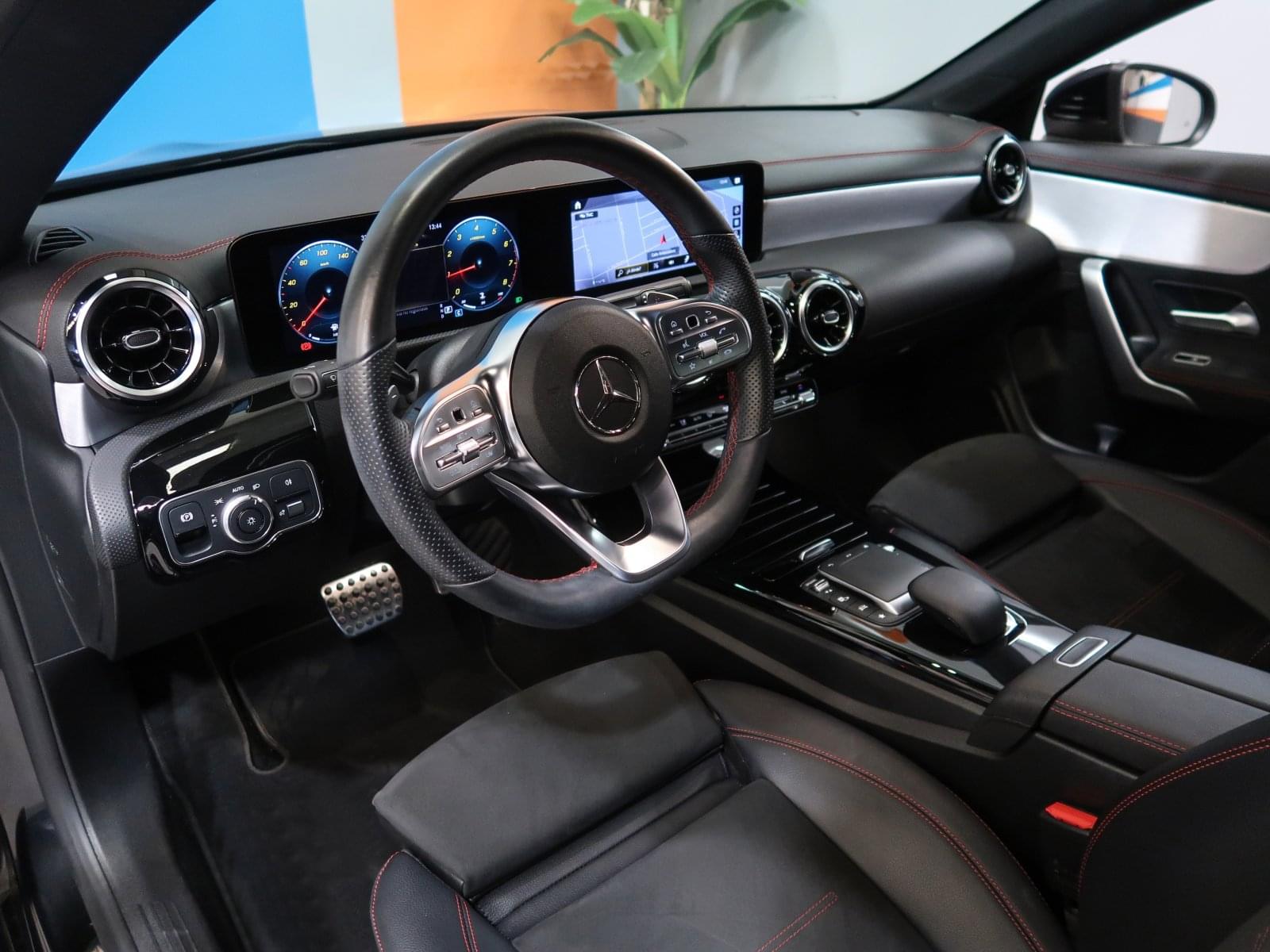 MERCEDES-BENZ CLASE CLA 200 AMG LINE 163CV 20 