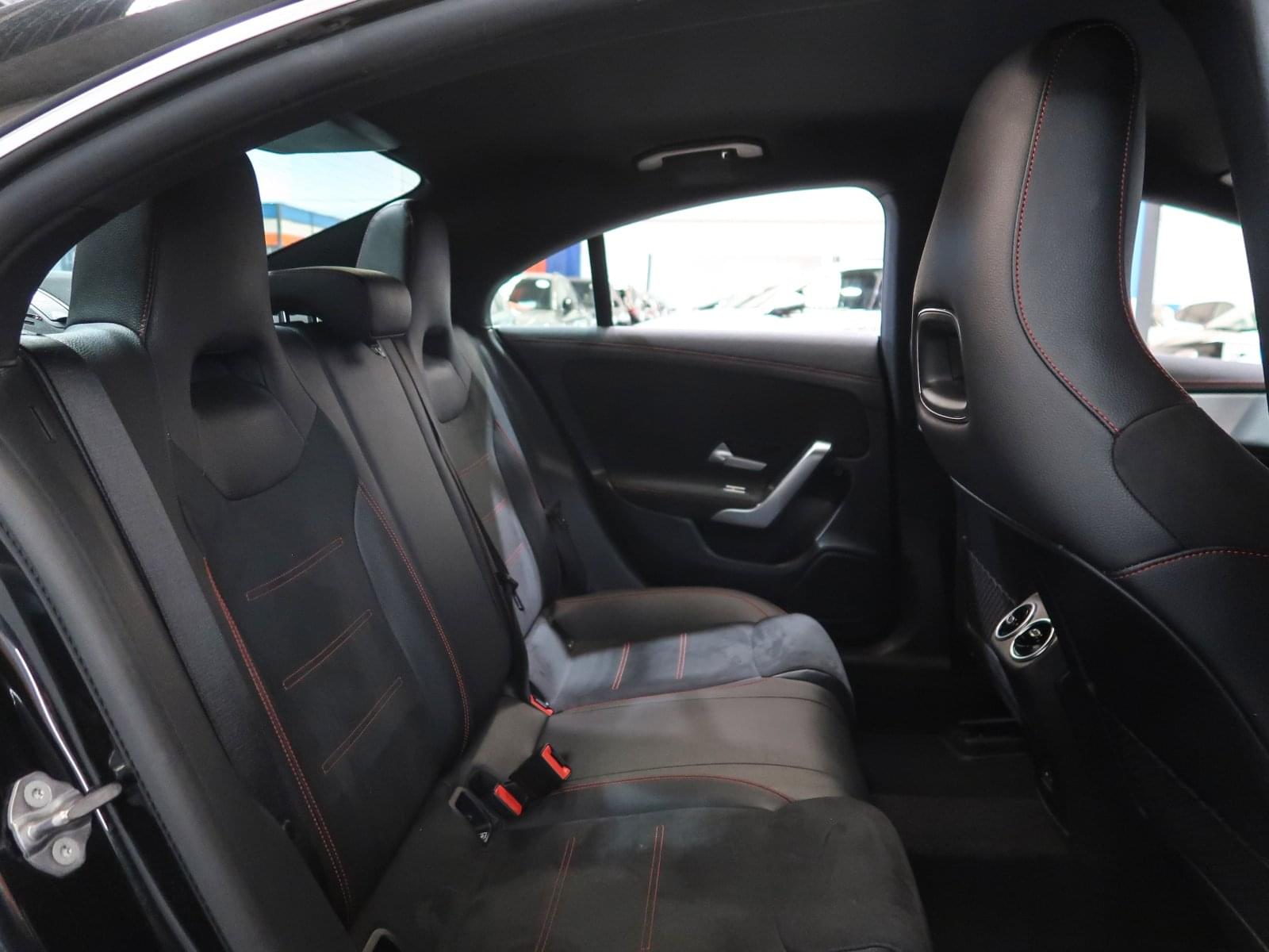 MERCEDES-BENZ CLASE CLA 200 AMG LINE 163CV 22 