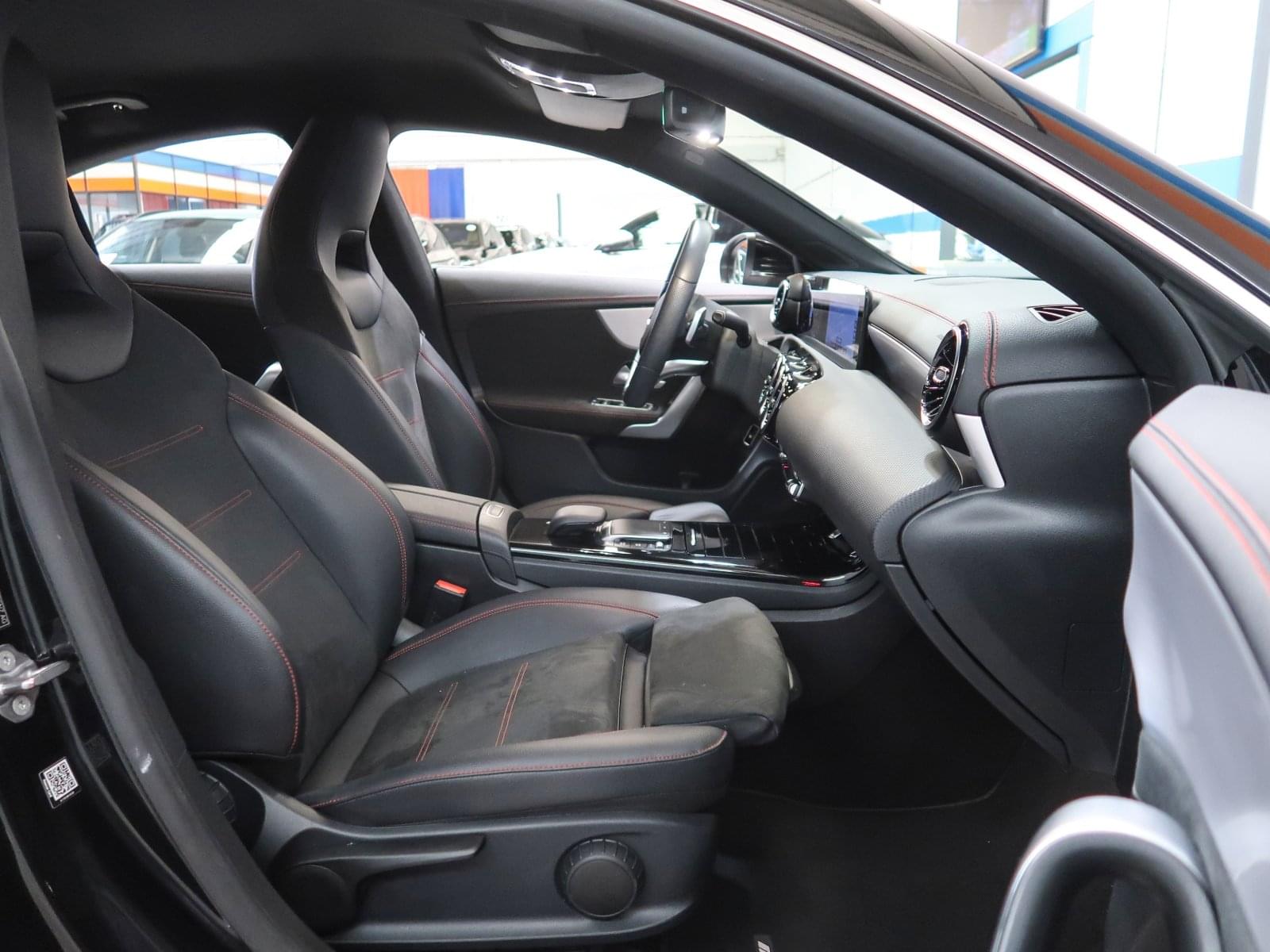 MERCEDES-BENZ CLASE CLA 200 AMG LINE 163CV 24 