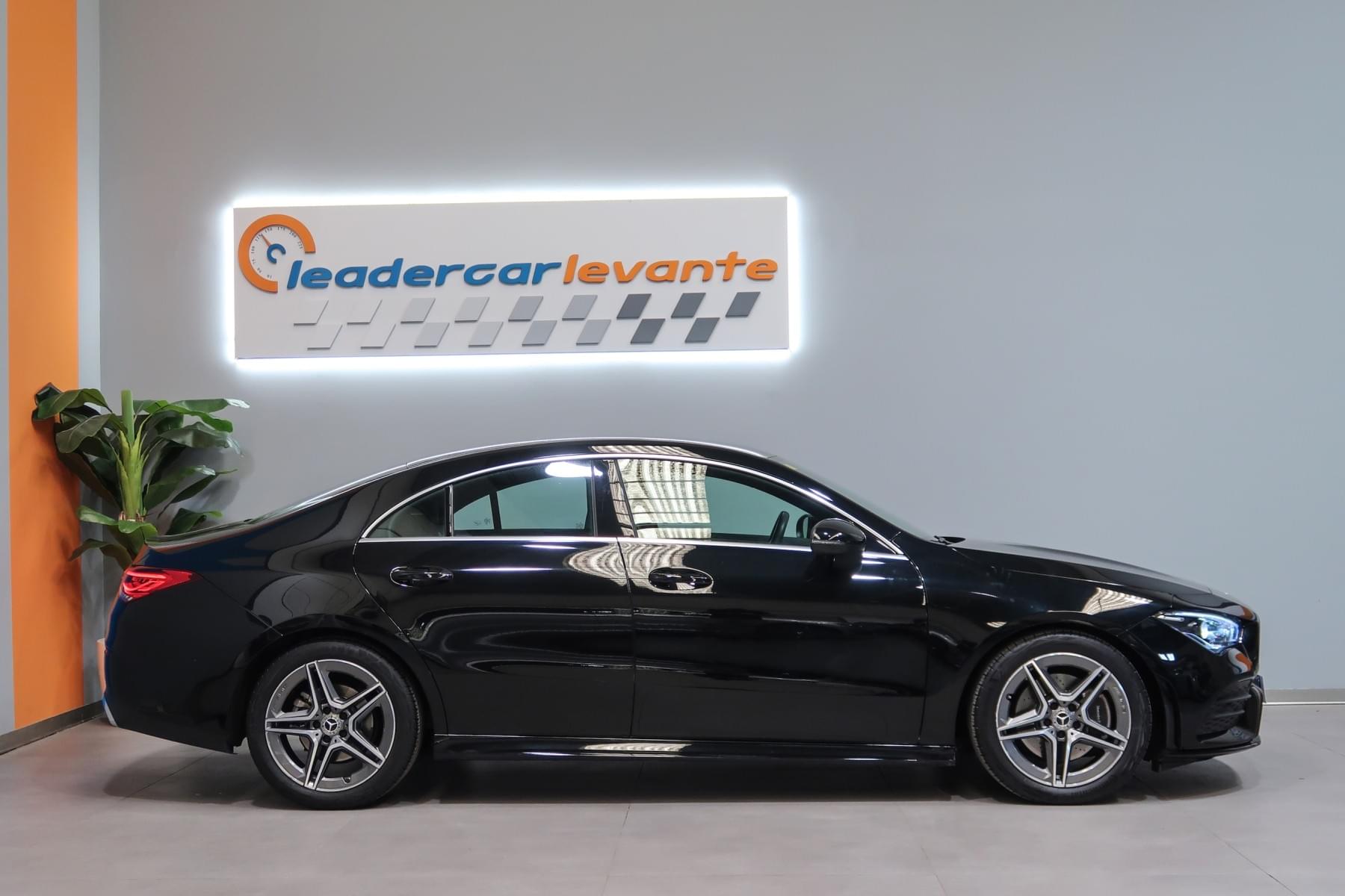MERCEDES-BENZ CLASE CLA 200 AMG LINE 163CV 4 