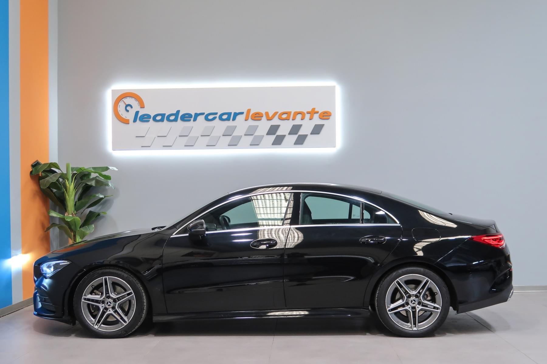 MERCEDES-BENZ CLASE CLA 200 AMG LINE 163CV 9 