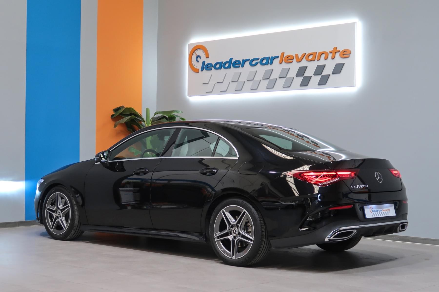 MERCEDES-BENZ CLASE CLA 200 AMG LINE 163CV 10 