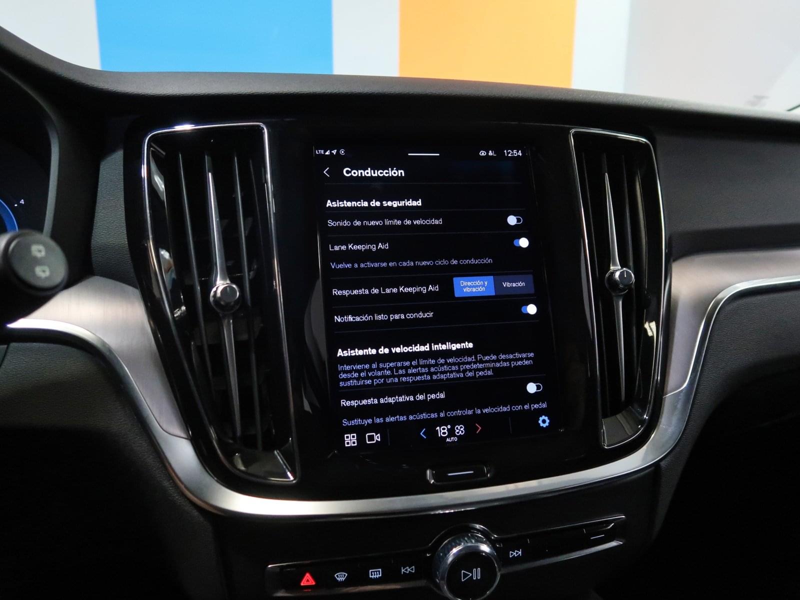 VOLVO V60 2.0 B4  CORE AUTO 197CV 44