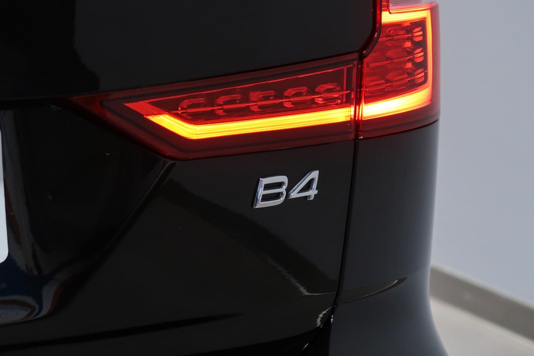 VOLVO V60 2.0 B4  CORE AUTO 197CV 15