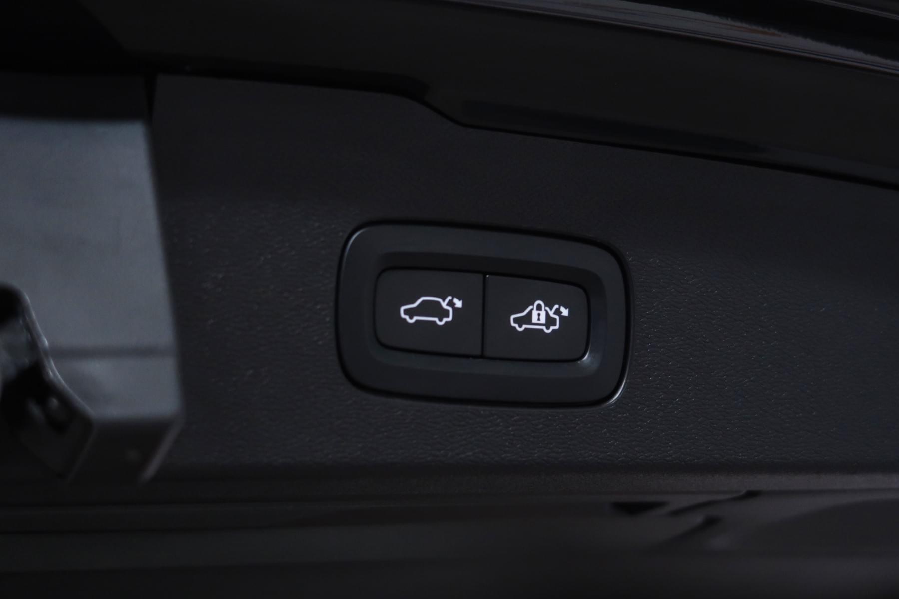 VOLVO V60 2.0 B4  CORE AUTO 197CV 18