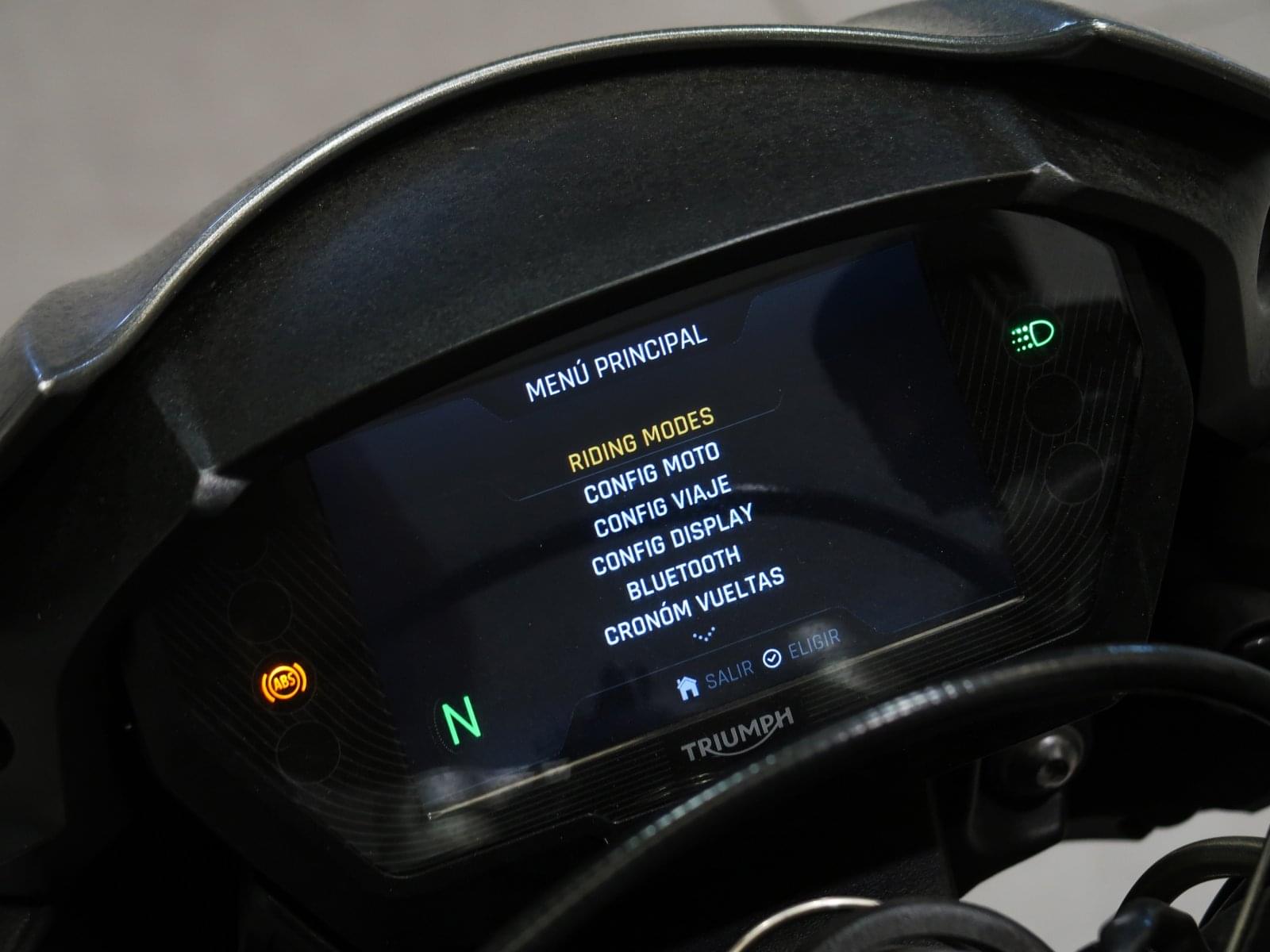 TRIUMPH STREET TRIPLE RS 124CV 16 
