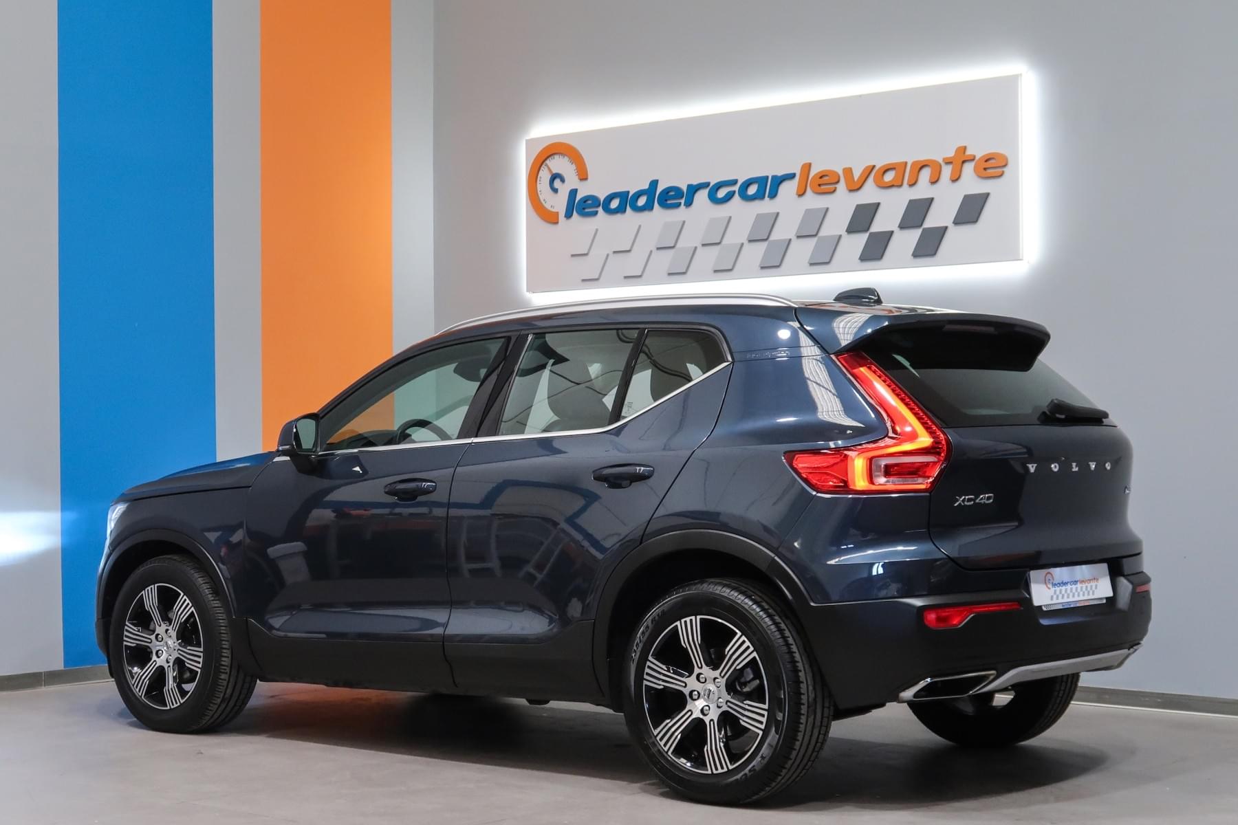 VOLVO XC40 2.0 D3 INSCRIPTION AUTO 150CV 11
